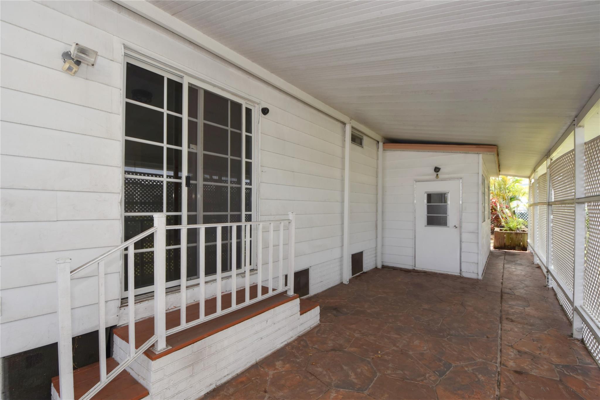 Homes for sale in Davie, FL | 8608 Sw 17Th St, Davie, FL 33324 | MLS# F10466239