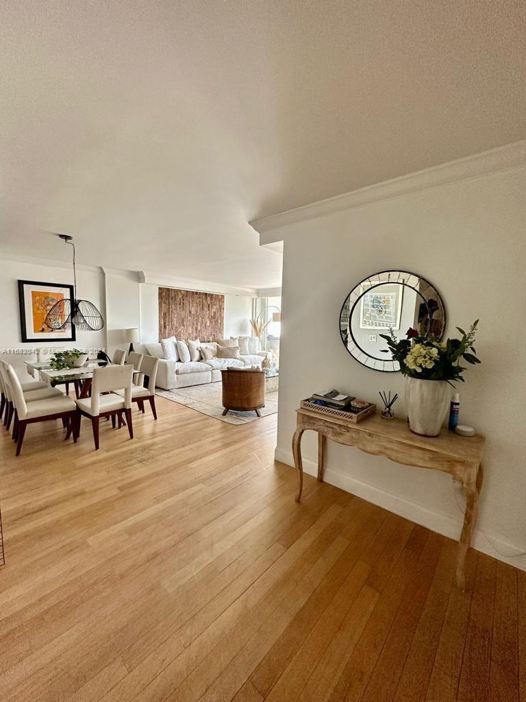 199 Ocean Lane Dr #613, Key Biscayne FL 33149