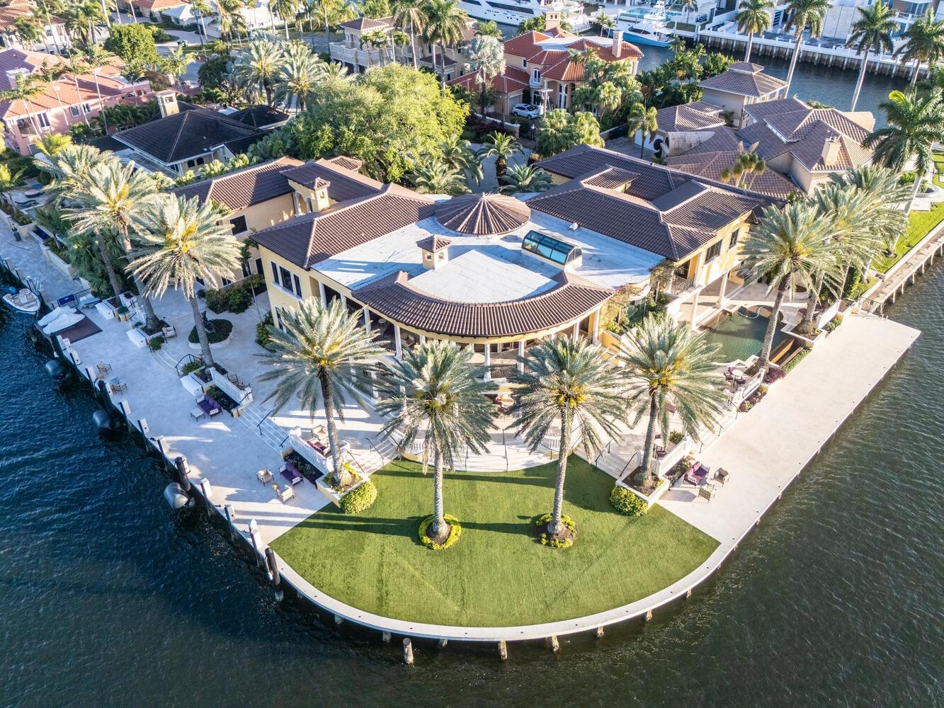 Homes for sale in Fort Lauderdale, FL | 1 Isla Bahia Dr, Fort Lauderdale, FL 33316 | MLS# F10467537