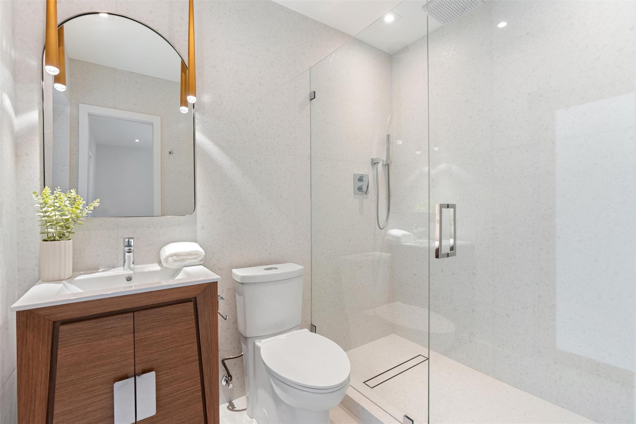 2nd Primary Bathroom/Cabana Bathroom (3rd Bath)