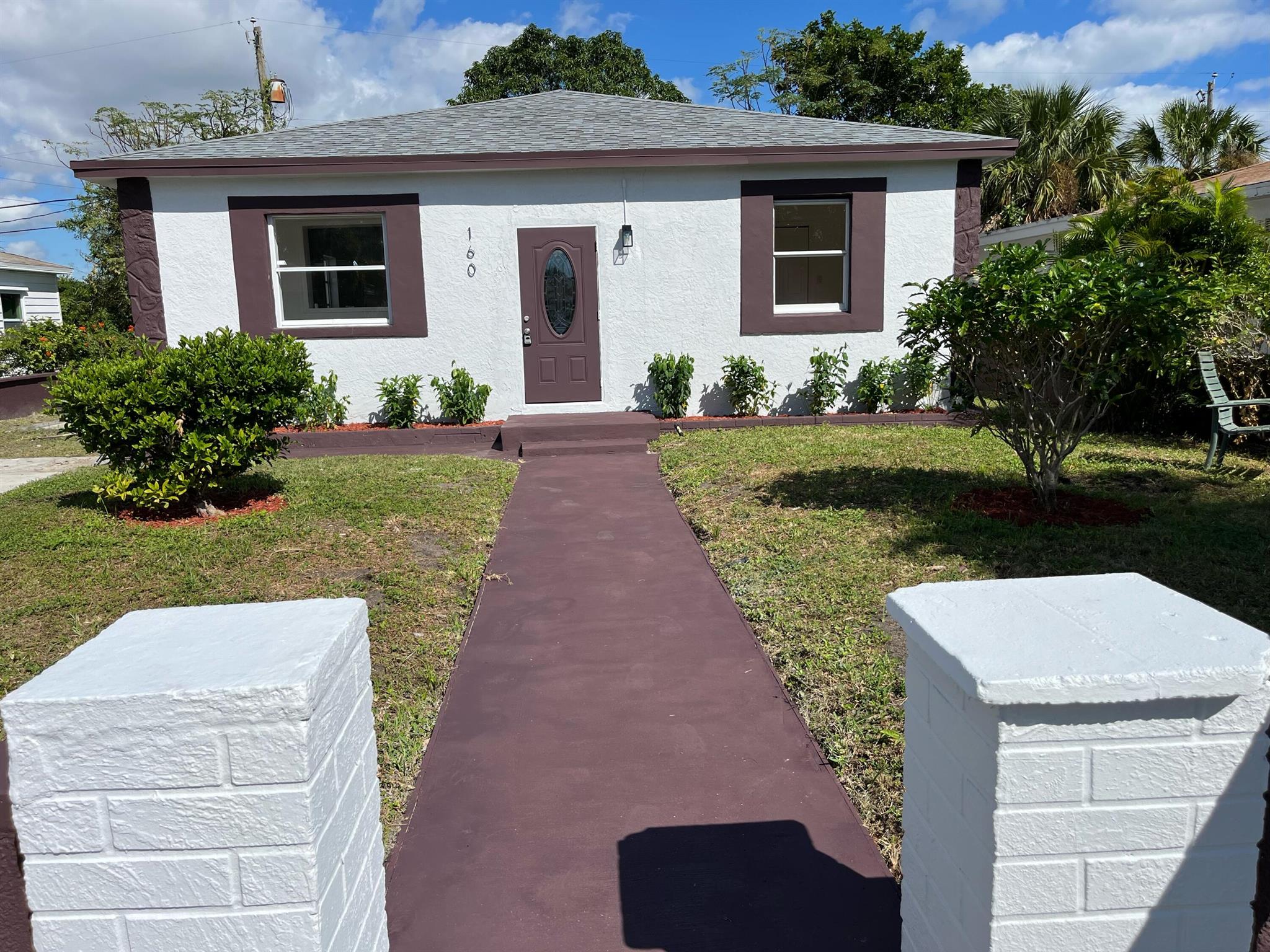 160 W 23rd Street, Riviera Beach, FL 33404, 3 Bedrooms , 2 Bathrooms ,Single Family Residence,Sold,R11031619, Horizon Palm Realty Group