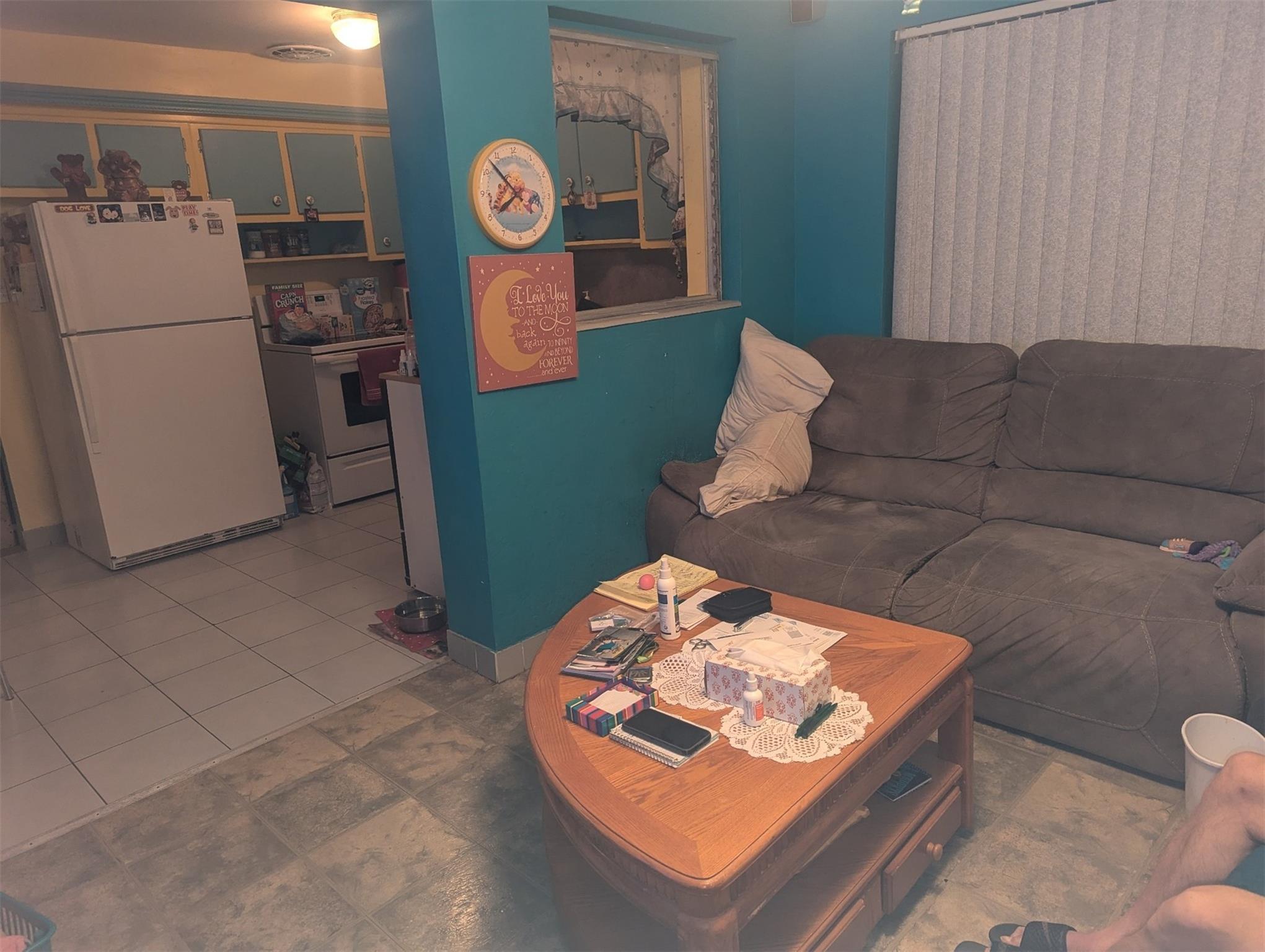 Enclosed Florida room