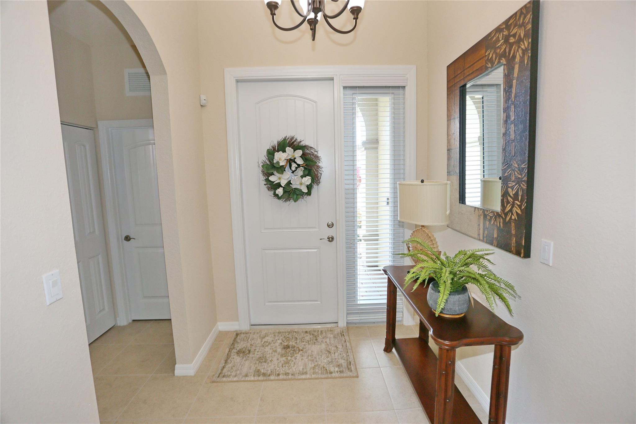 Foyer entry,  no carpet in house