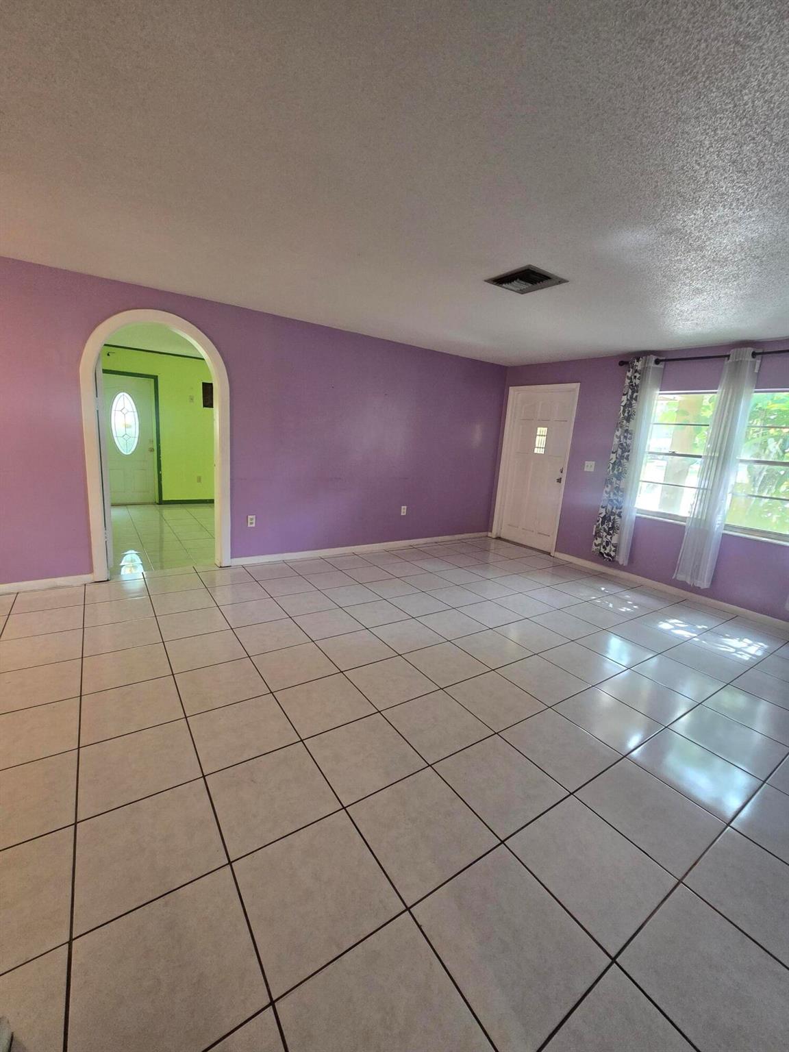 Homes for sale in Okeechobee, FL | 275 Se 16Th Avenue, Okeechobee, FL 34974 | MLS# R11031965