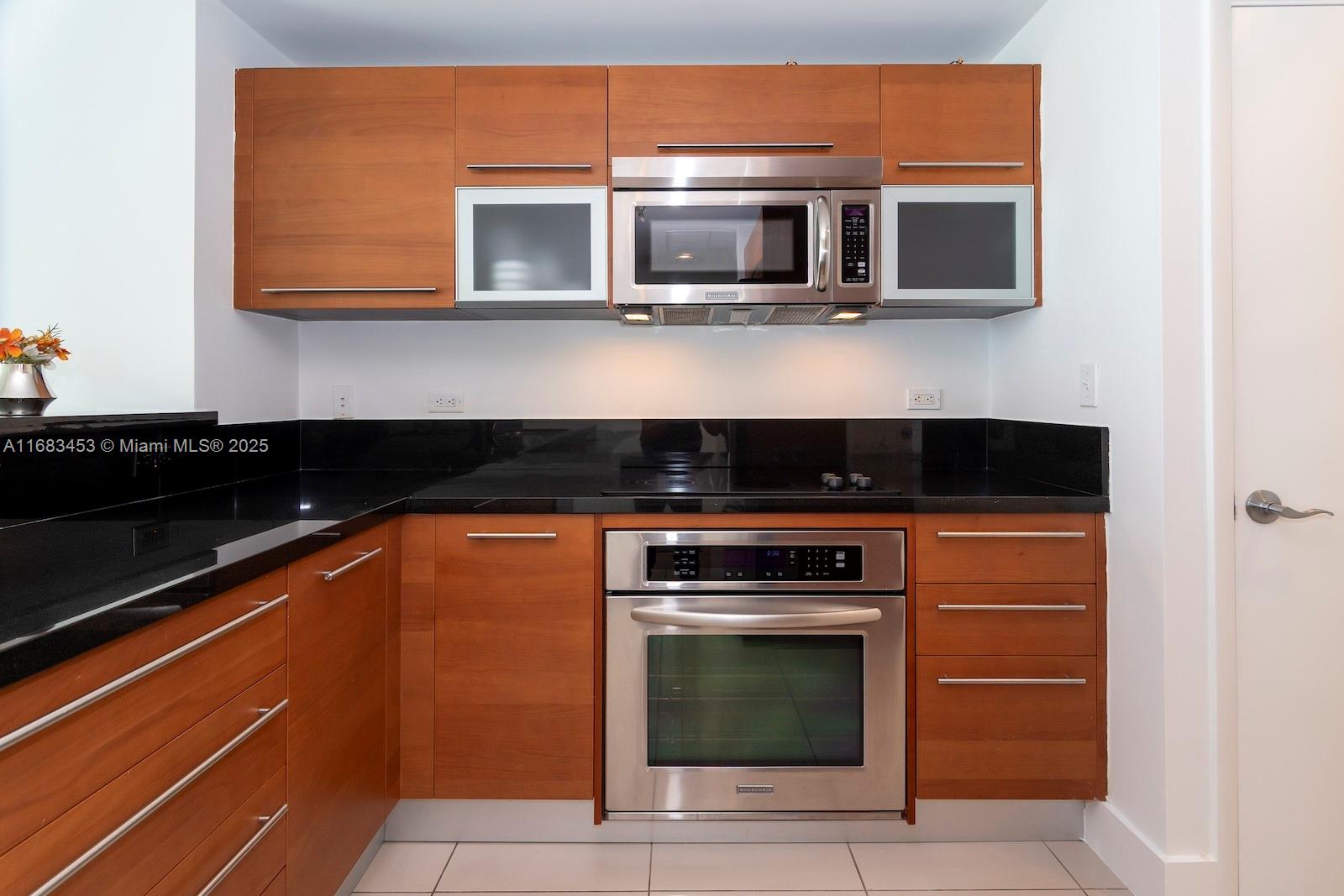 244 Biscayne Blvd #2203, Miami FL 33132