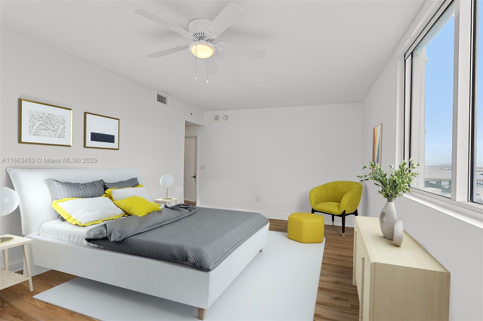 244 Biscayne Blvd #2203, Miami FL 33132