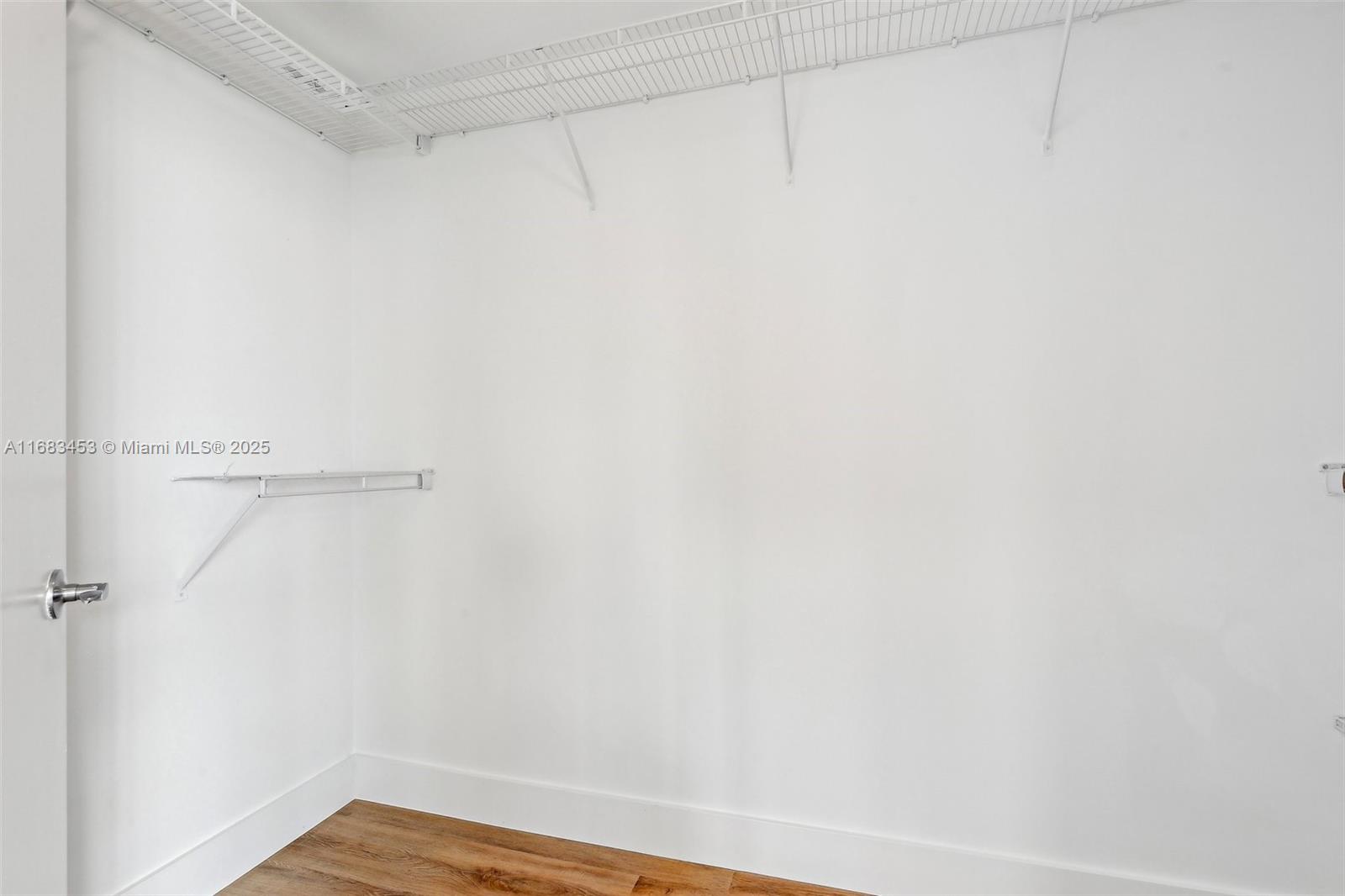 244 Biscayne Blvd #2203, Miami FL 33132