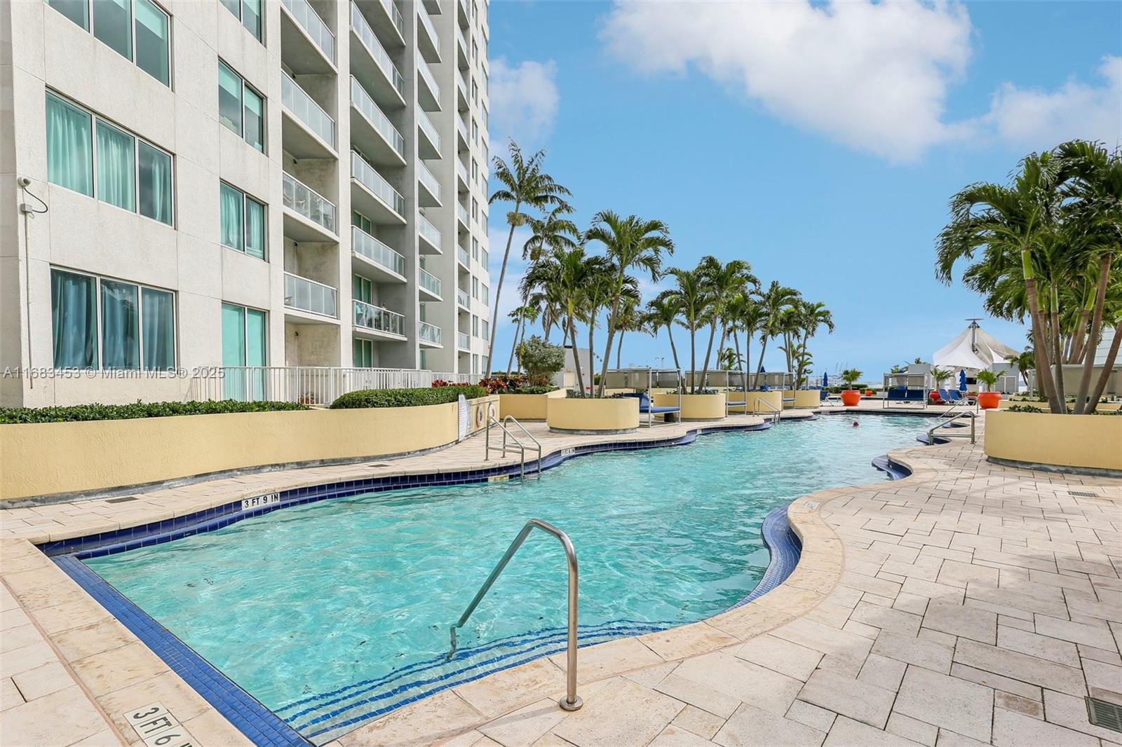 244 Biscayne Blvd #2203, Miami FL 33132