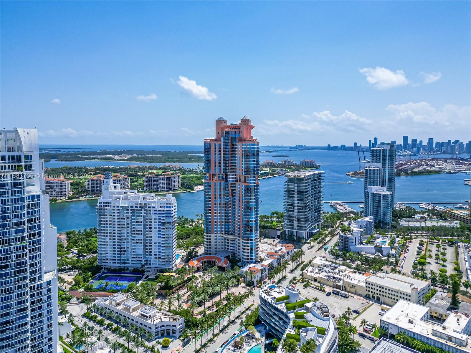 300 S Pointe Dr #2102, Miami Beach FL 33139