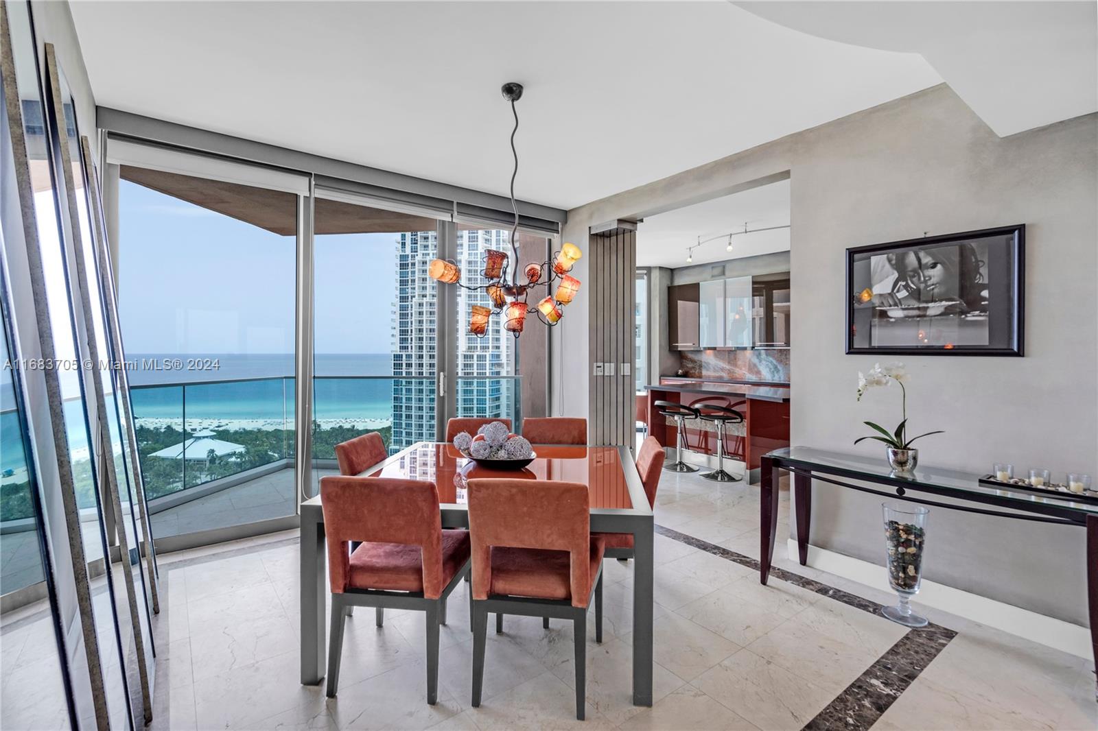 300 S Pointe Dr #2102, Miami Beach FL 33139