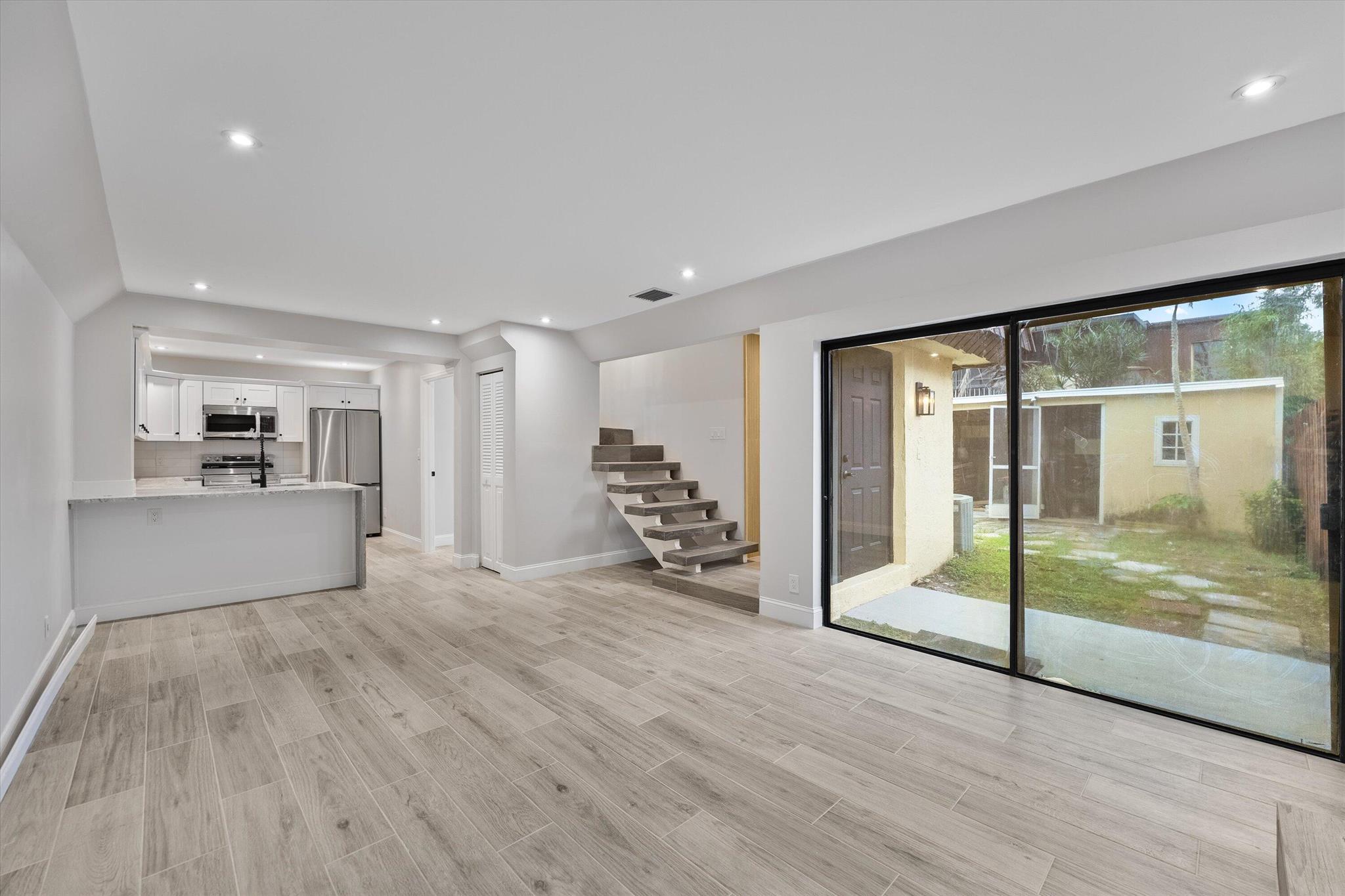 3508 E Gardens East Drive E B