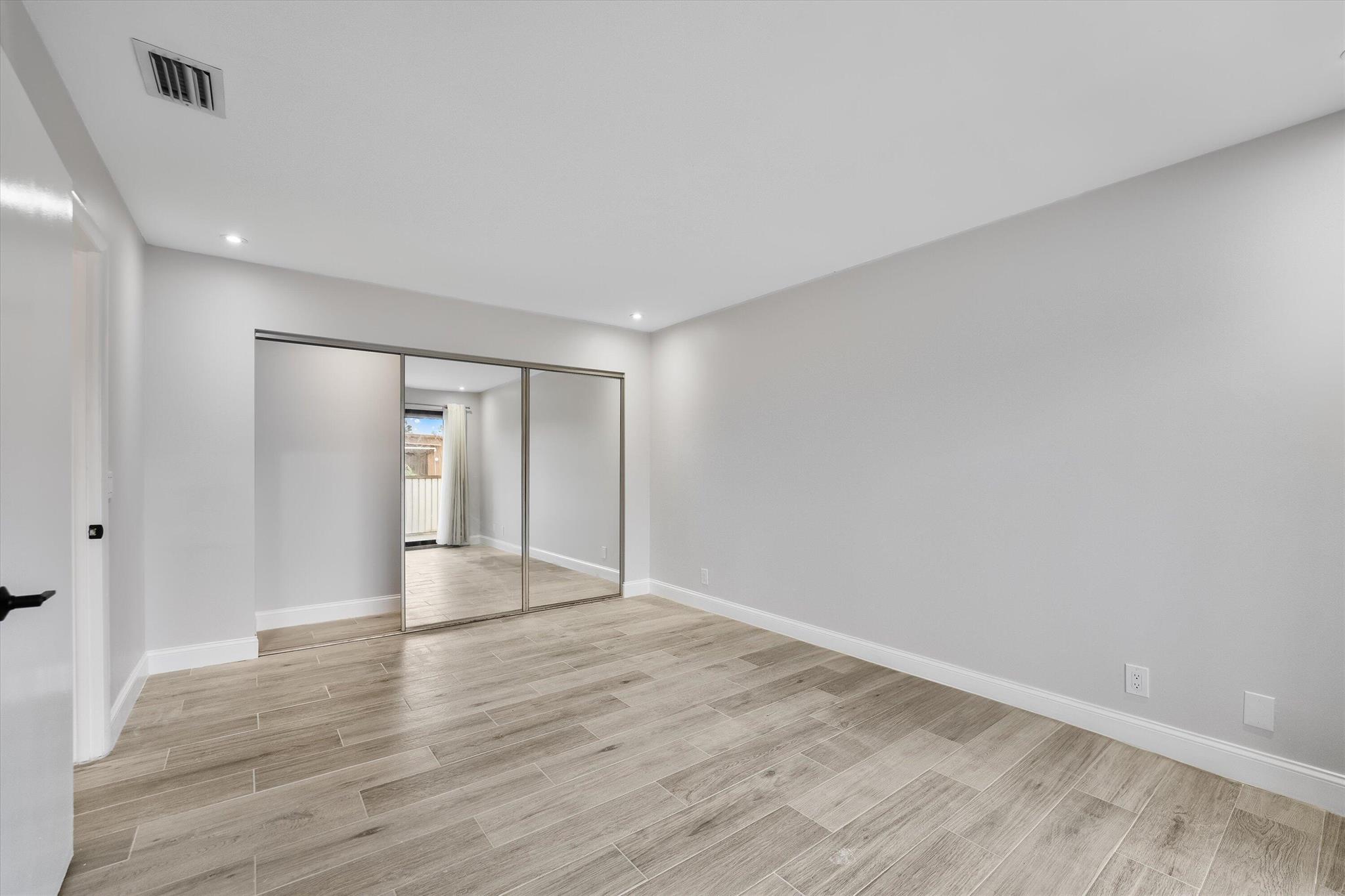 3508 E Gardens East Drive E B