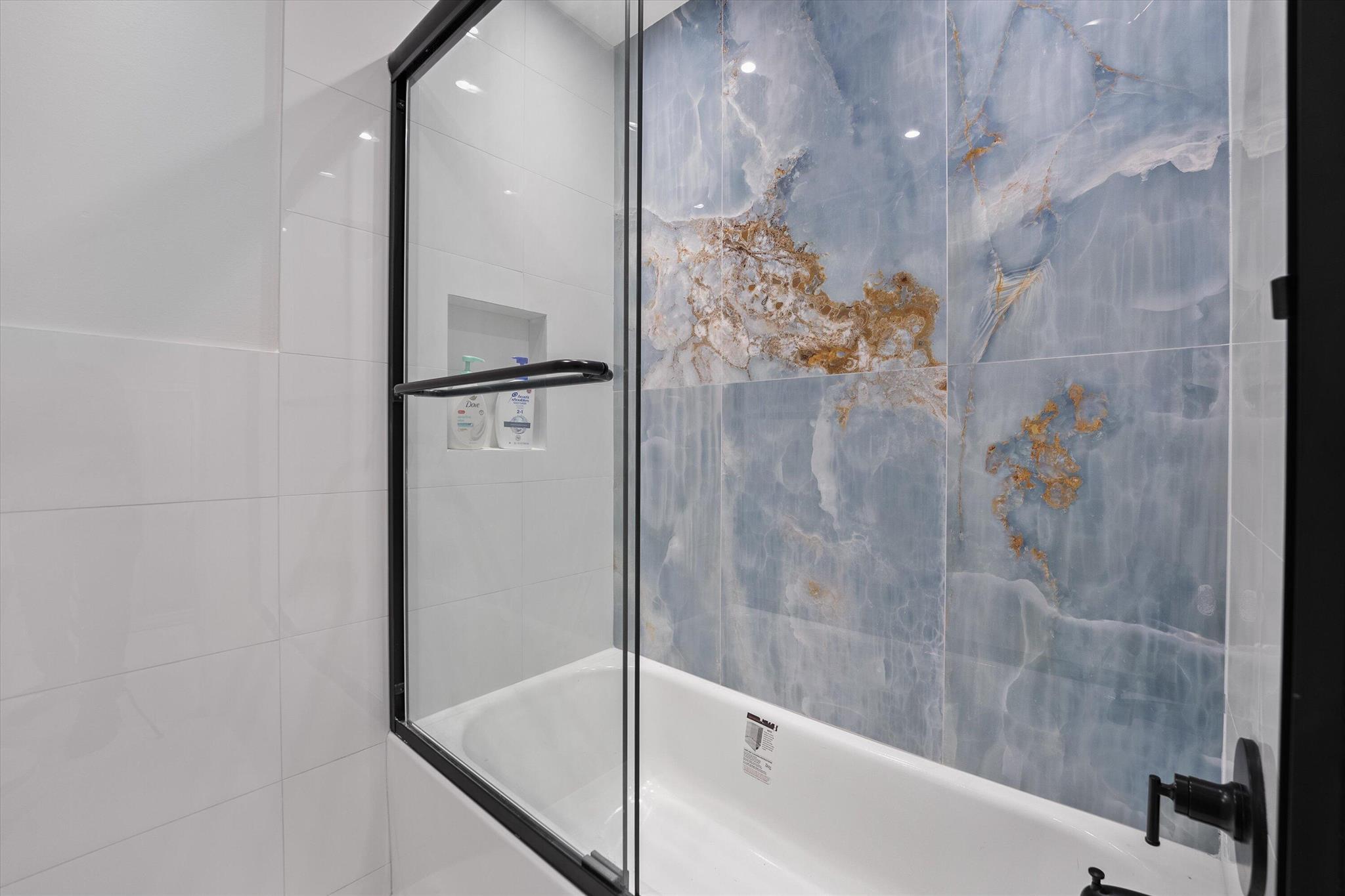 3508 E Gardens East Drive E B