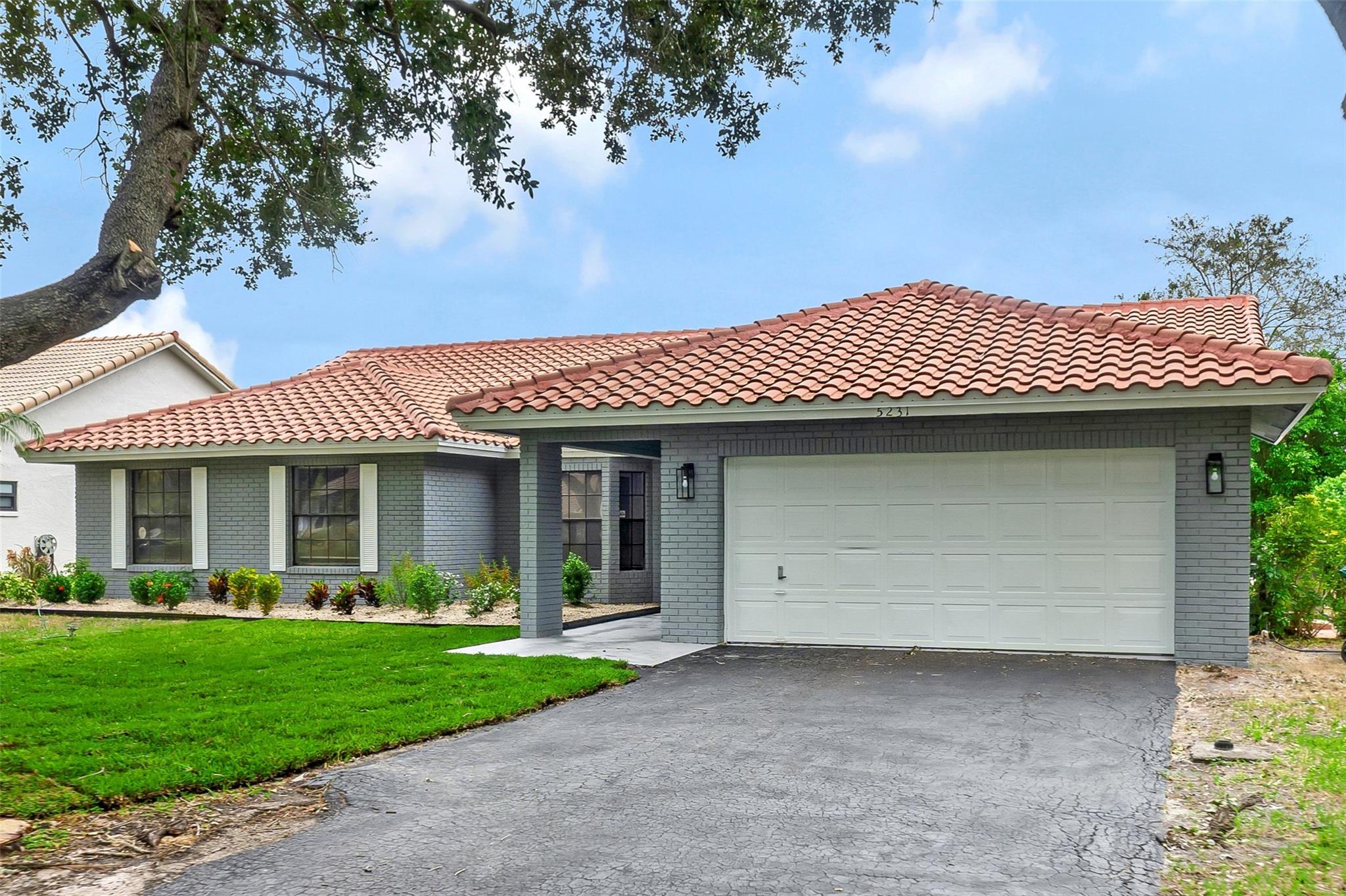 5231 Nw 85th Ter Coral Springs FL 33067 | F10466772