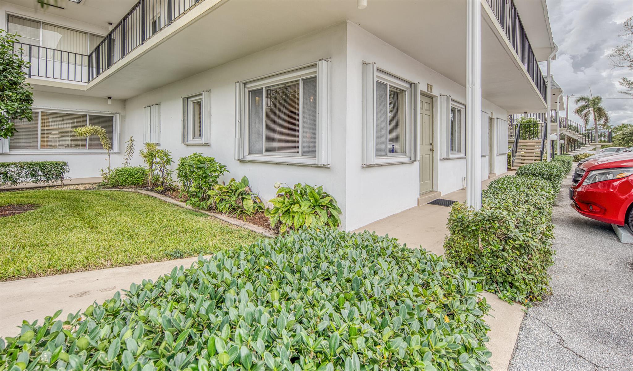 Homes for sale in Lake Worth Beach, FL | 3040 Lake Osborne Dr #106, Lake Worth Beach, FL 33461 | MLS# R11032693