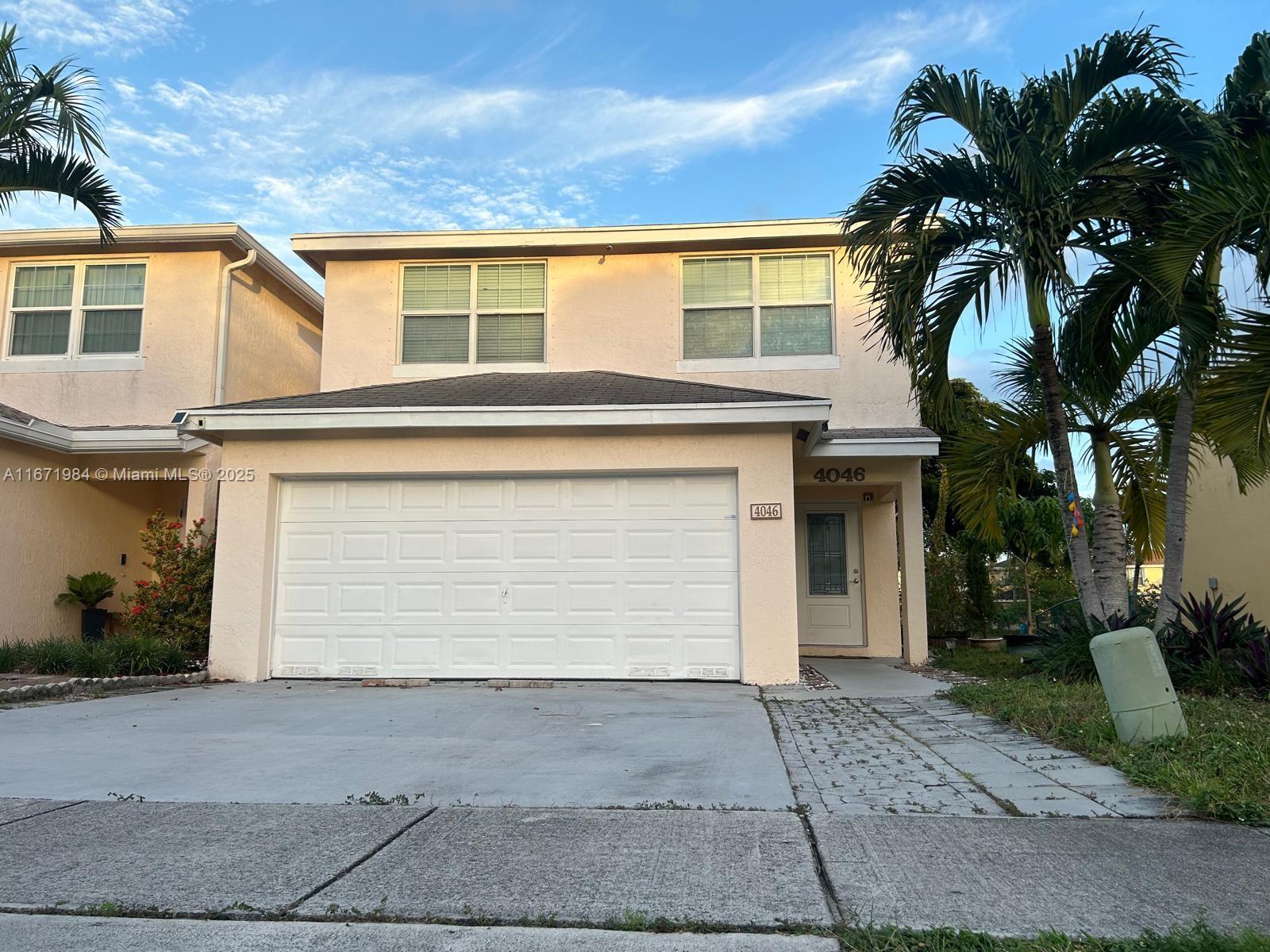 Crystal View Townhomes Pl