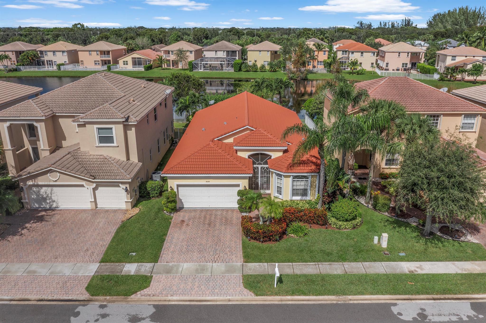 8089 Via Bolzano Lake Worth FL 33467 | R11033047