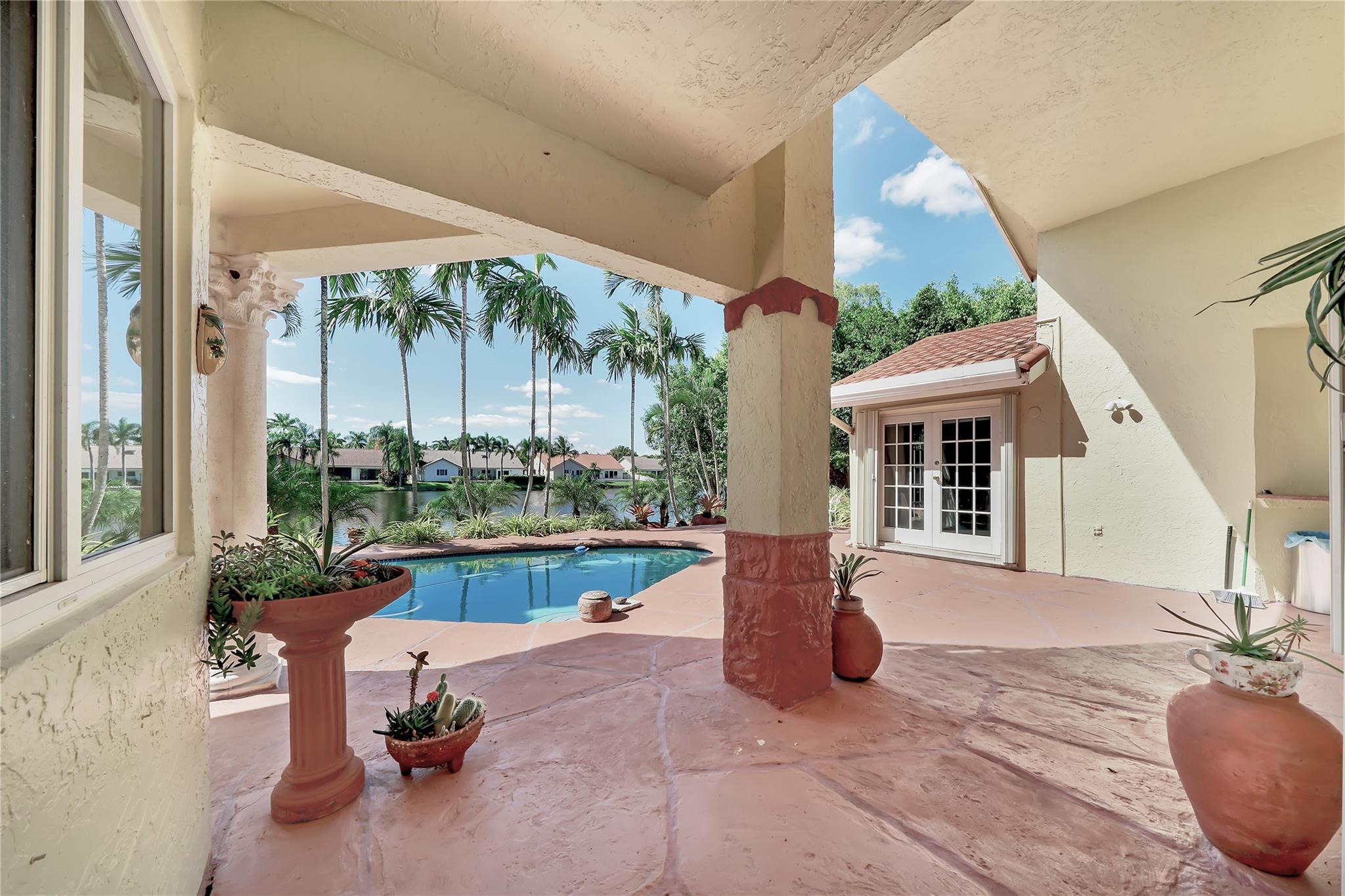 Beautiful lake front backyard