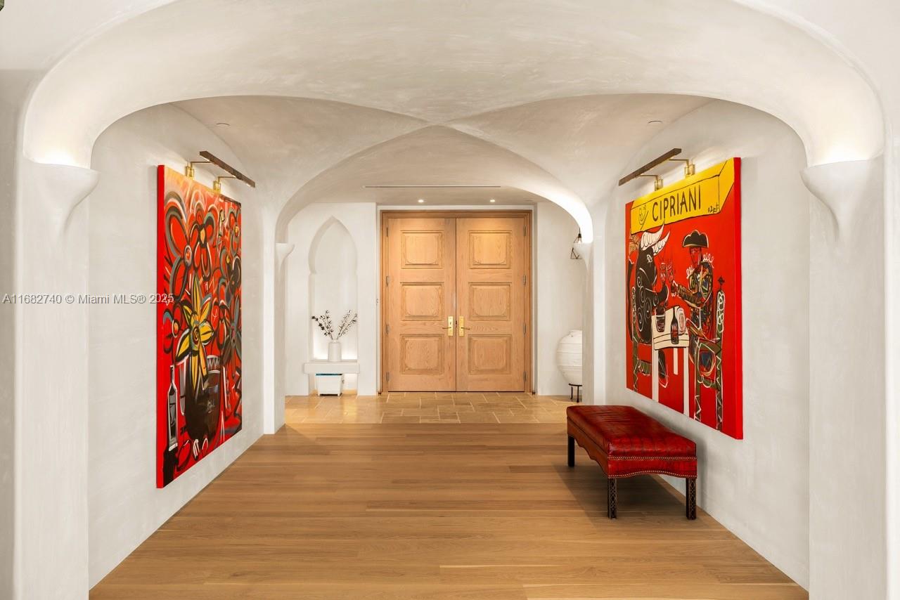 Apartamento à Venda em Miami, FL