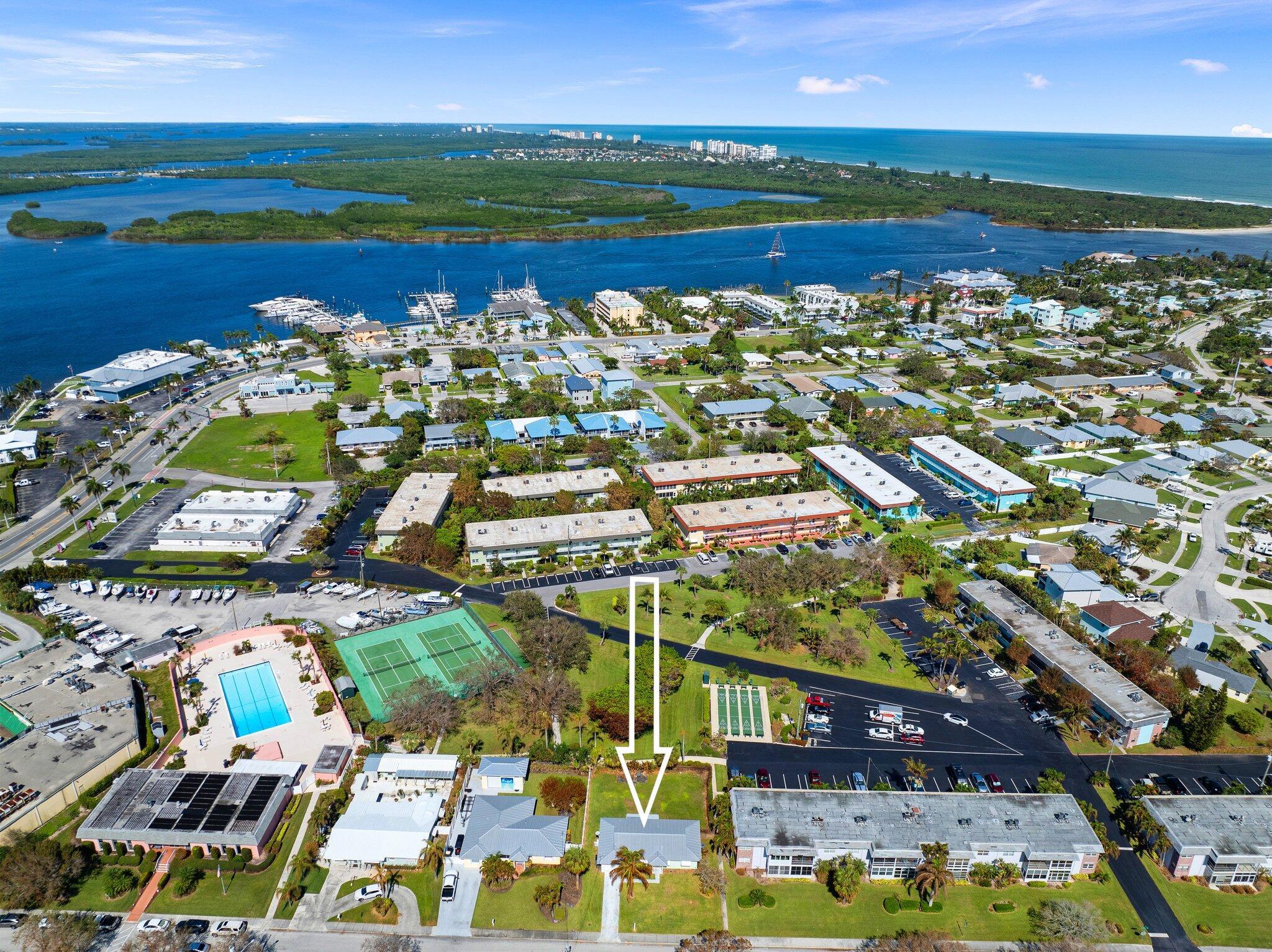 Homes for sale in Fort Pierce, FL | 1154 Bayshore Dr, Fort Pierce, FL 34949 | MLS# R11033615