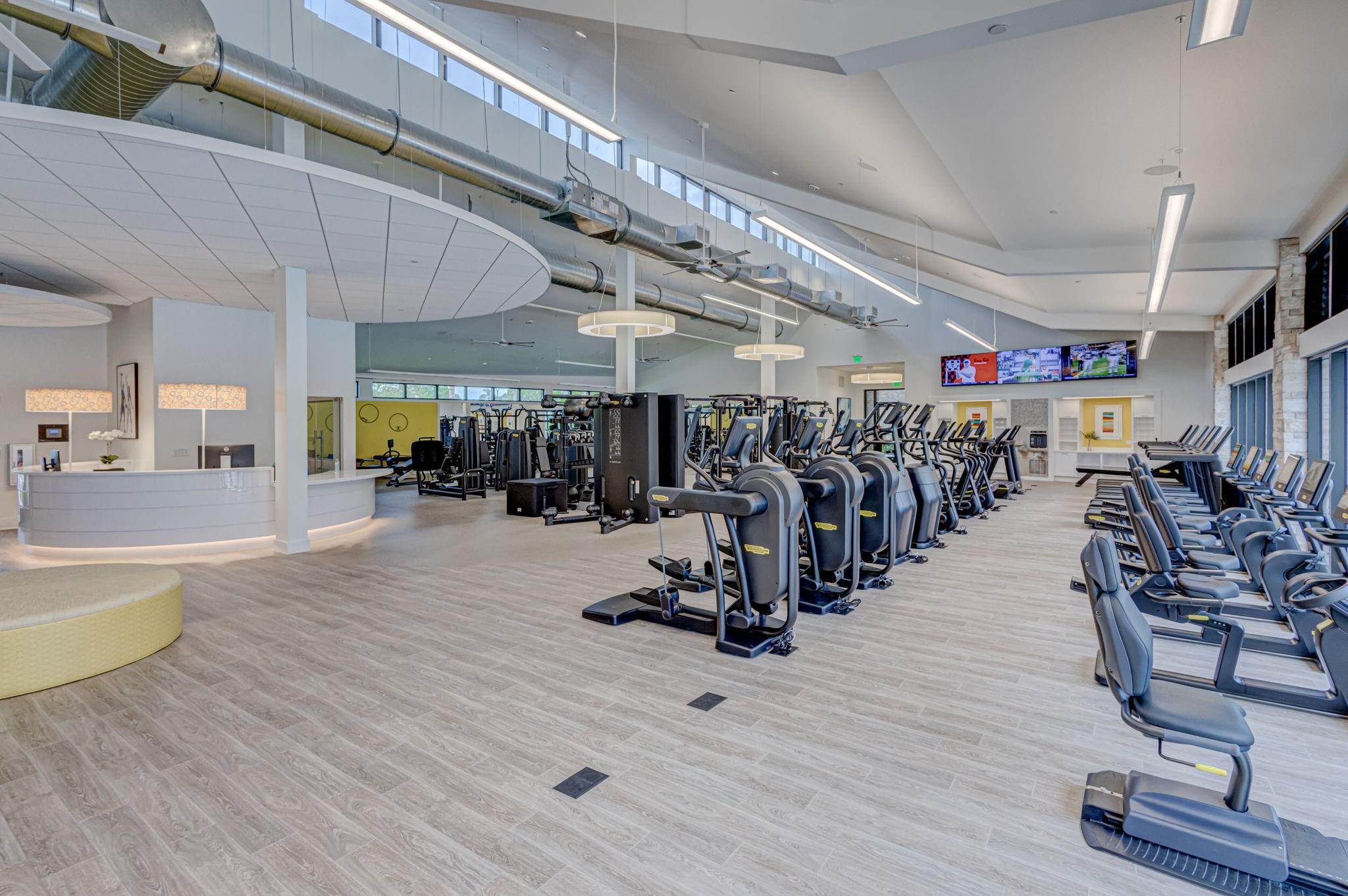 START-OF-THE-ART-FITNESS CENTER