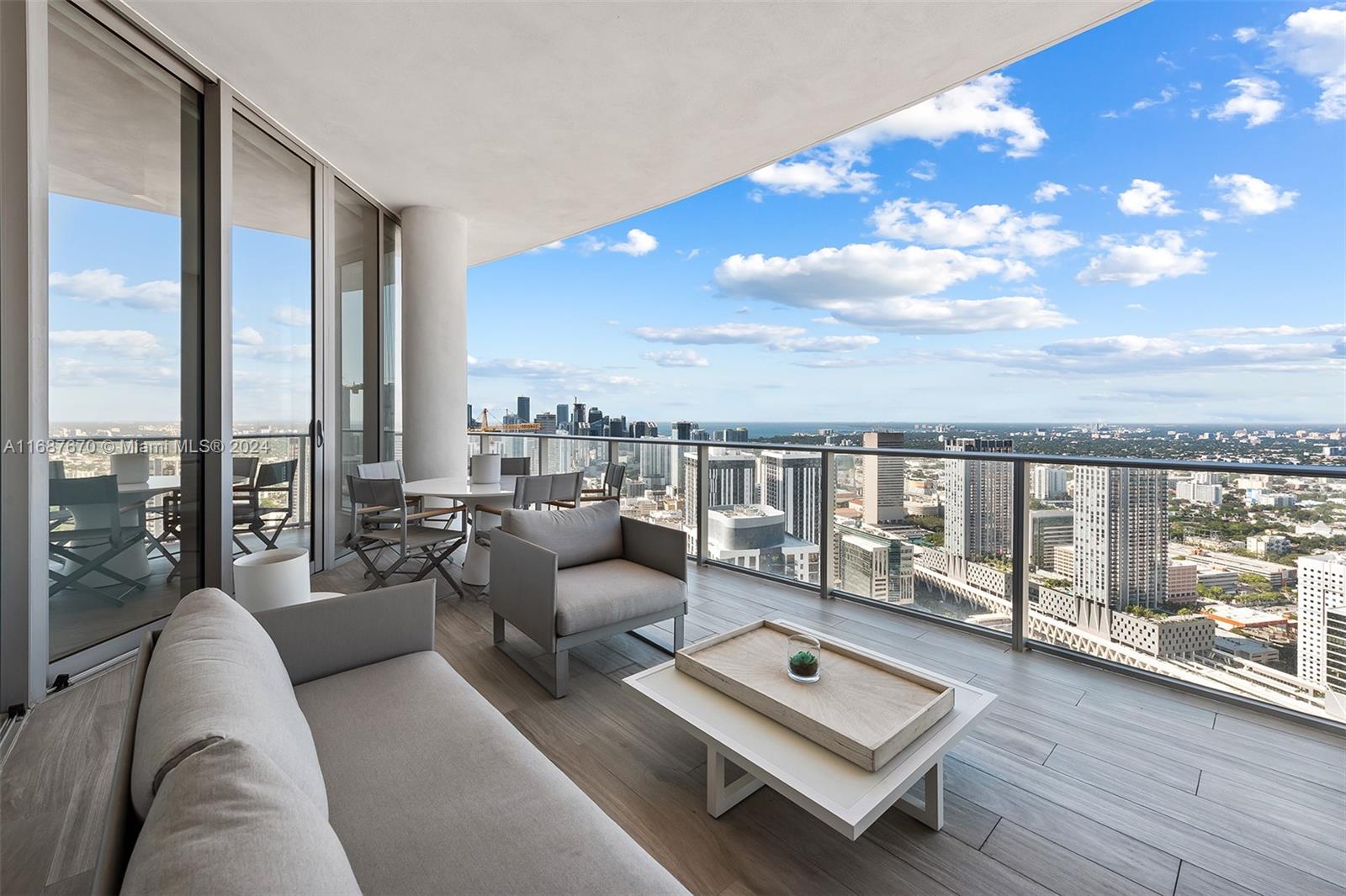 851 NE 1st Ave #PH 5112, Miami FL 33132