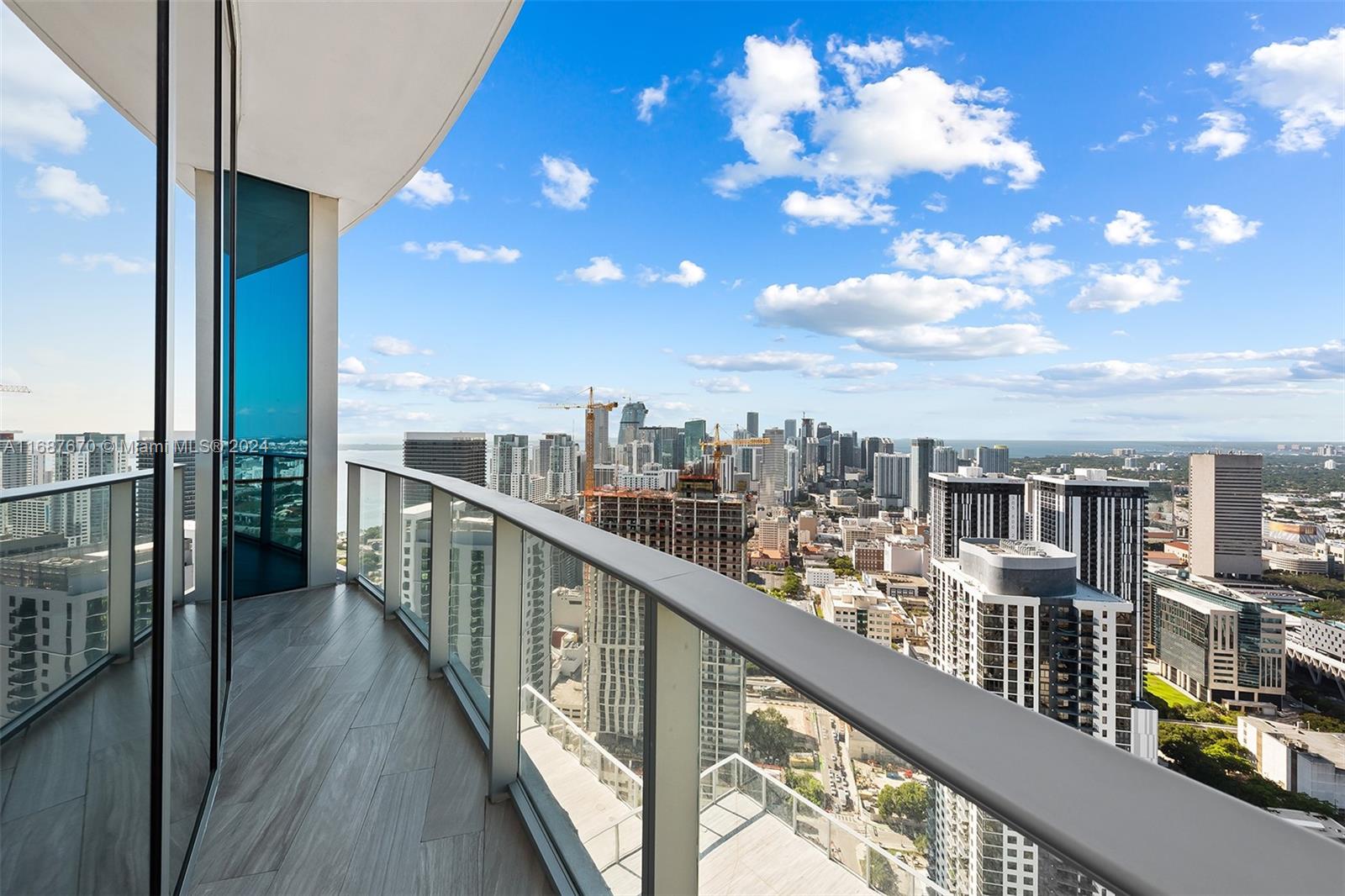 851 NE 1st Ave #PH 5112, Miami FL 33132