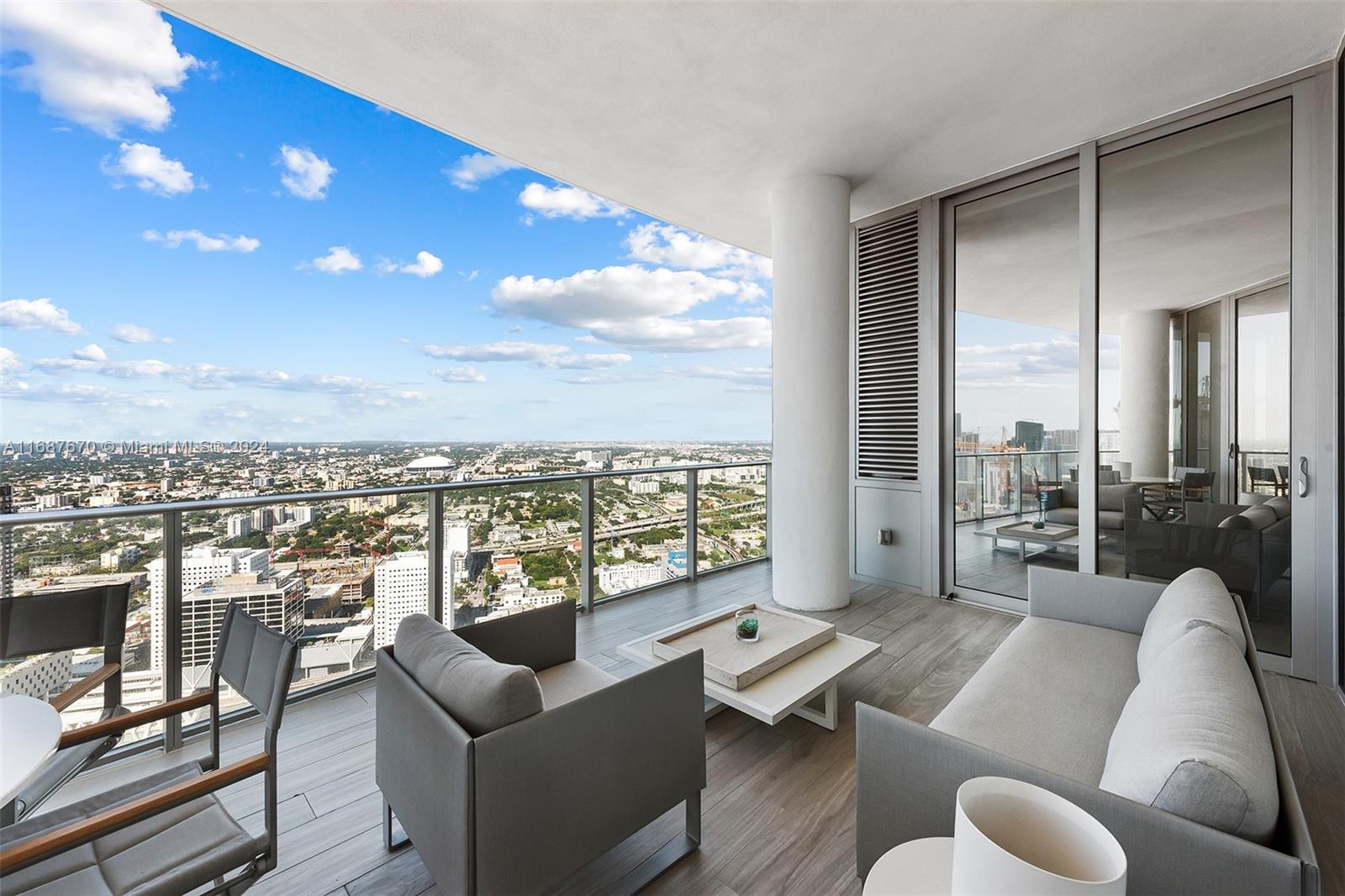 851 NE 1st Ave #PH 5112, Miami FL 33132