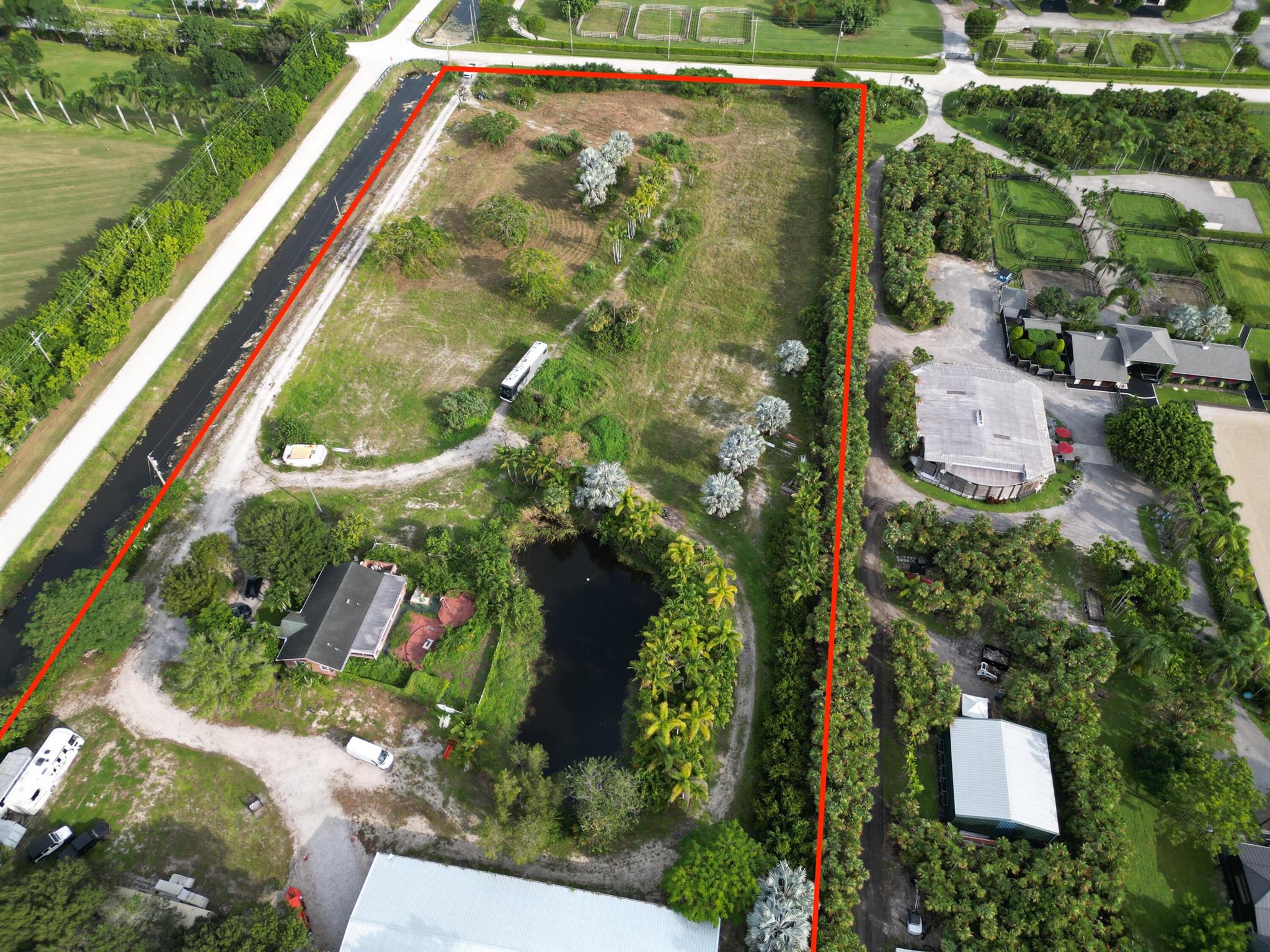 Homes for sale in Wellington, FL | 12968 Indian Mound Rd Road, Wellington, FL 33449 | MLS# R11034367
