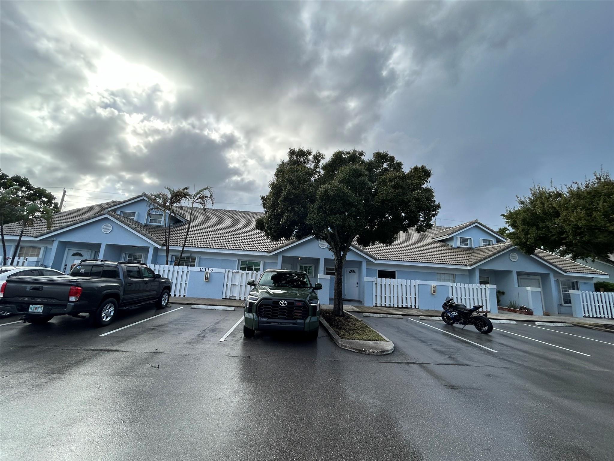 Homes for sale in Deerfield Beach, FL | 330 Se 2nd Ave #C2, Deerfield Beach, FL 33441 | MLS# F10467723