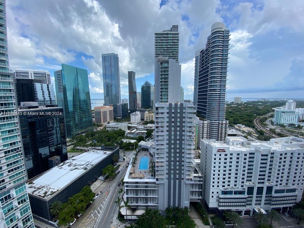 Condo for Sale in Miami, FL