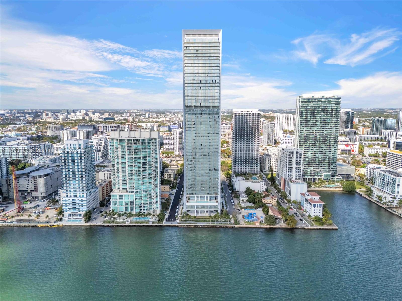 Condo for Sale in Miami, FL