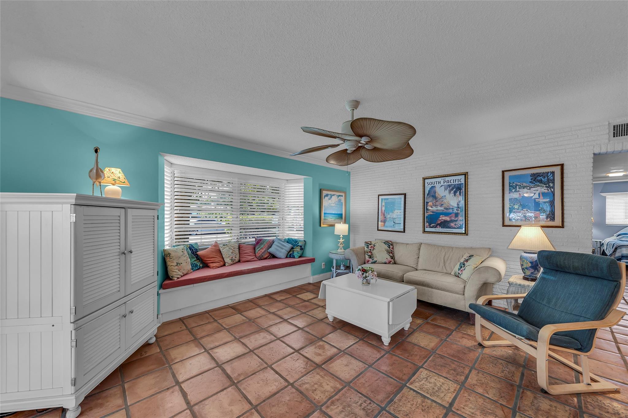 Homes for sale in Pompano Beach, FL | 2541 Ne 11Th St #101, Pompano Beach, FL 33062 | MLS# F10470829