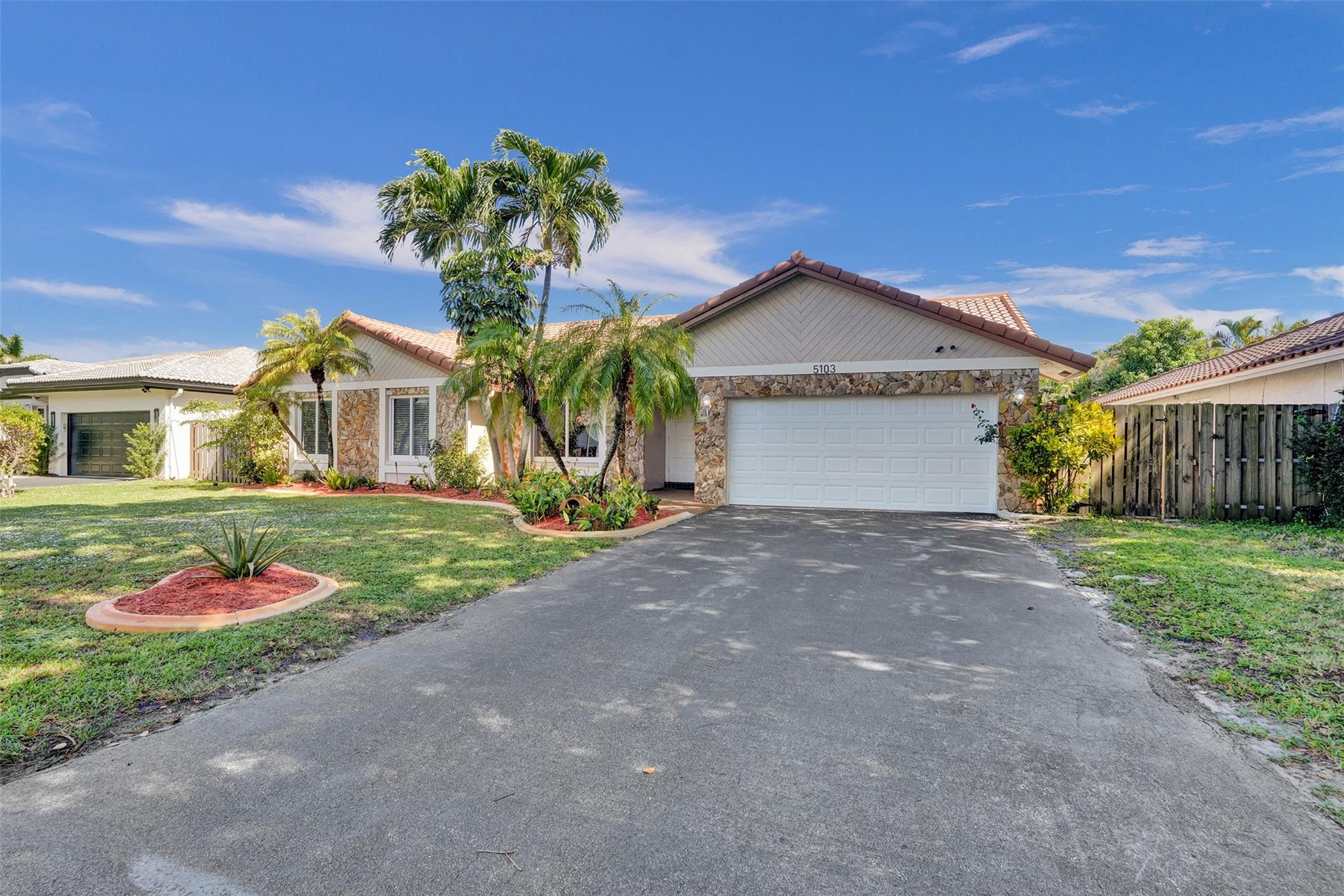 5103 Nw 66th Ln Coral Springs FL 33067 | F10470993