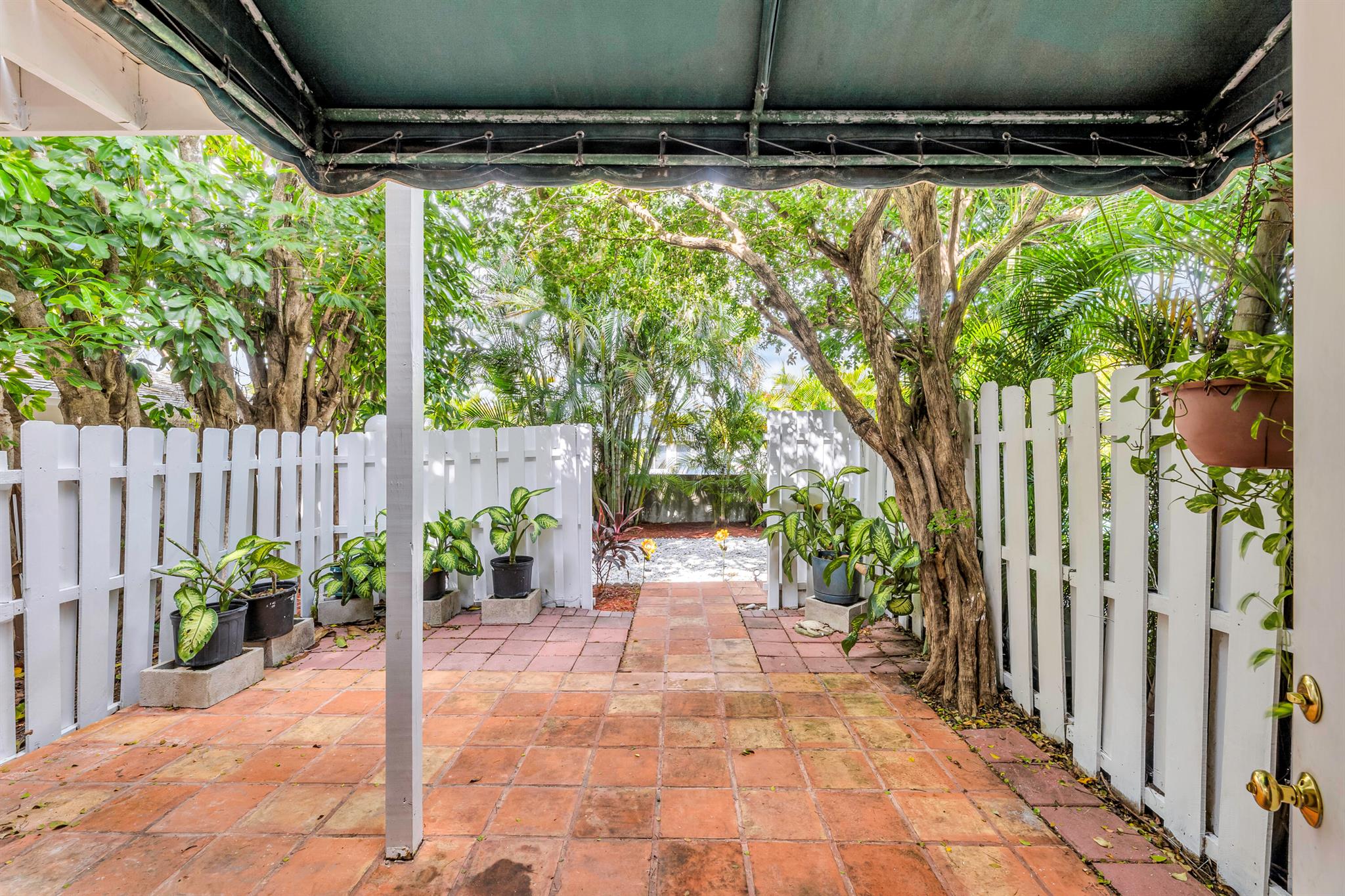 Homes for sale in Deerfield Beach, FL | 1912 Ne 6Th Street, Deerfield Beach, FL 33441 | MLS# R11036780