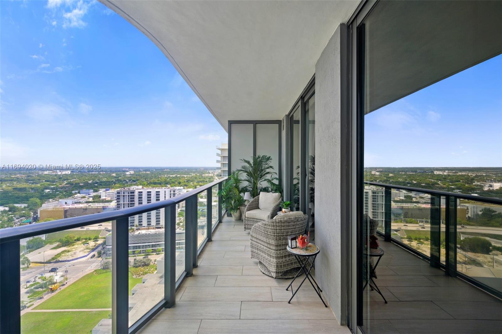 121 NE 34th St #3014, Miami FL 33137