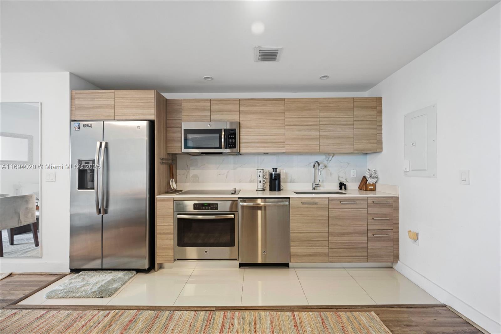 121 NE 34th St #3014, Miami FL 33137