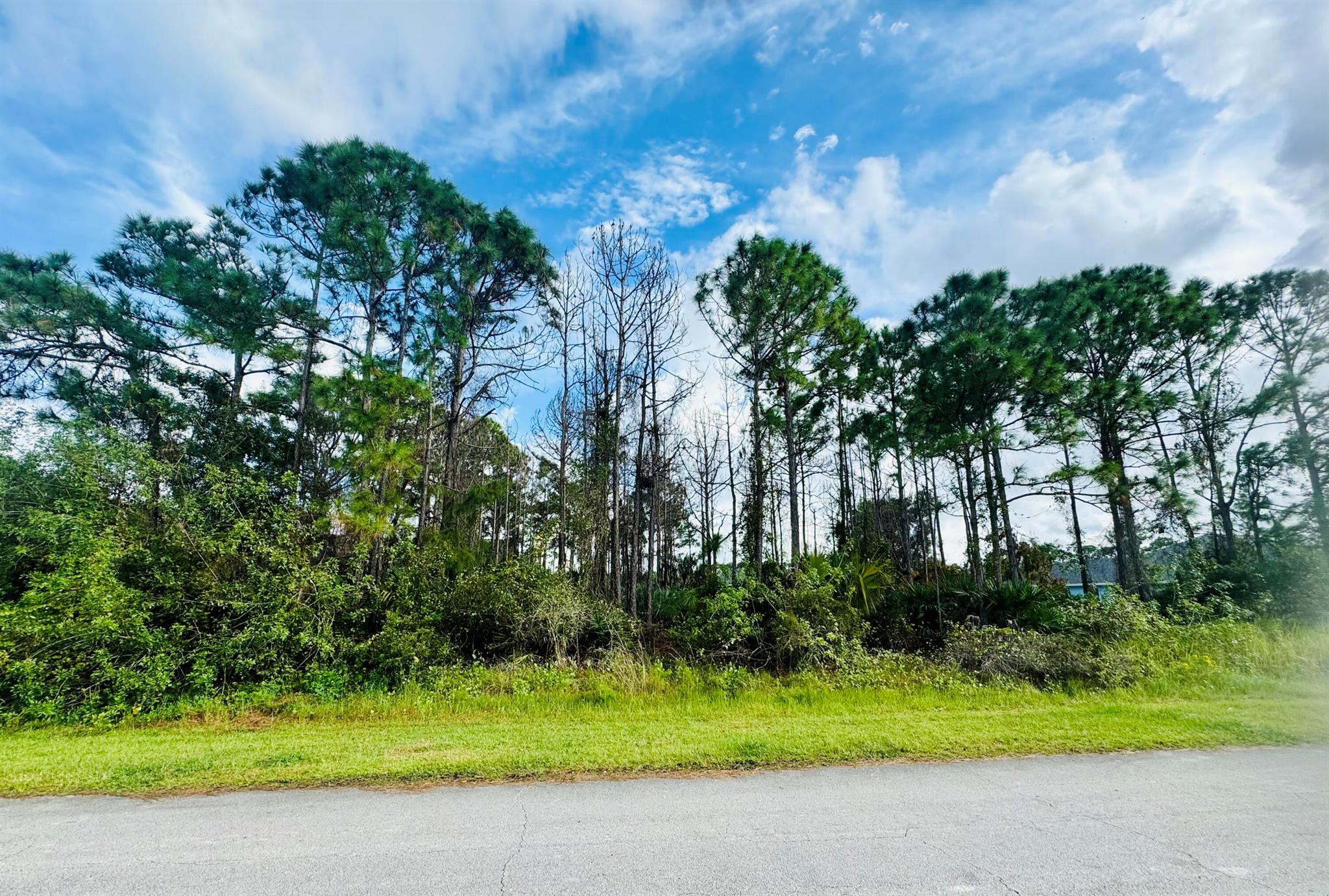 Homes for sale in Port St Lucie, FL | 5814 Nw Gillespie Avenue, Port St Lucie, FL 34986 | MLS# R11037374