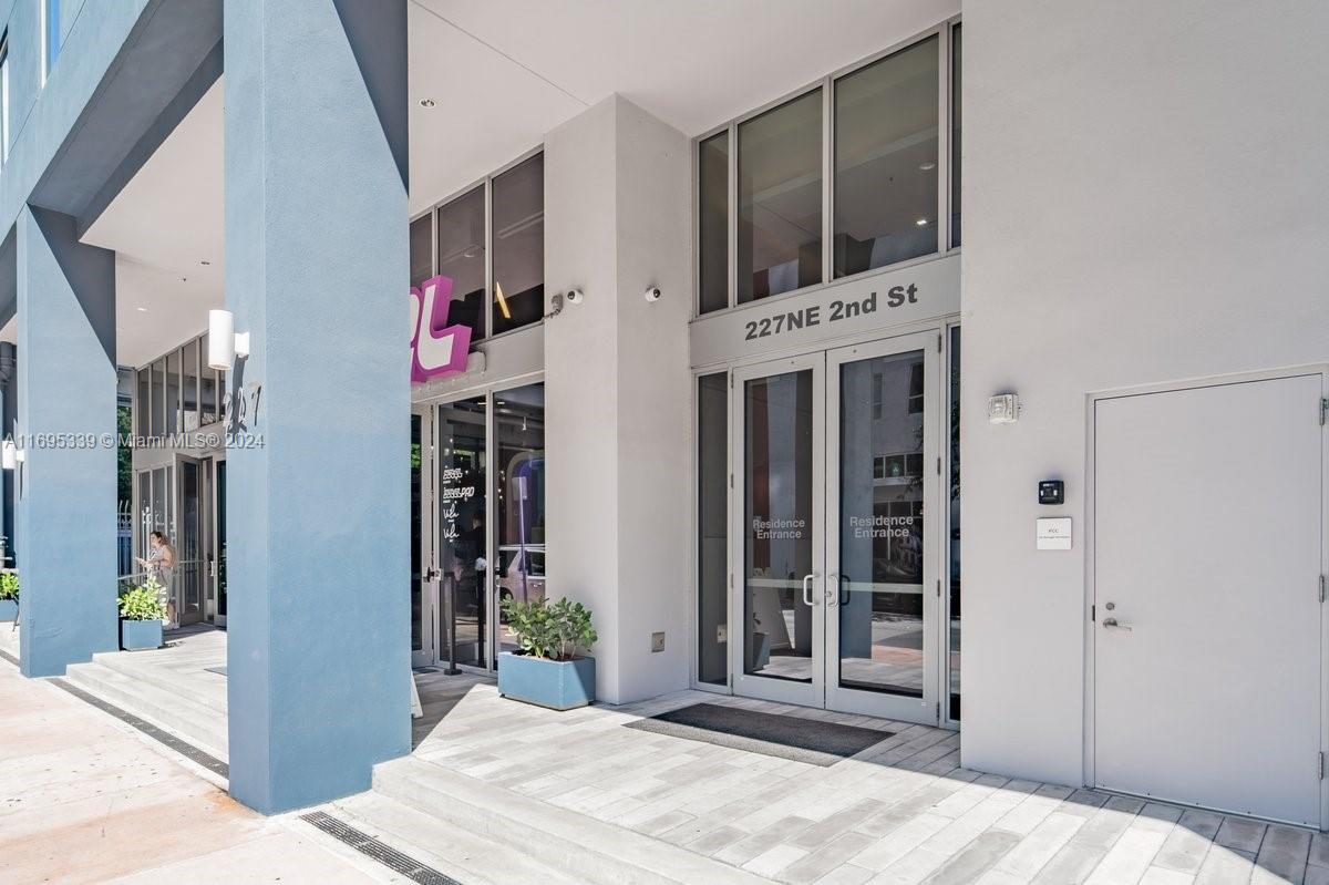 227 Ne 2Nd Street Condo