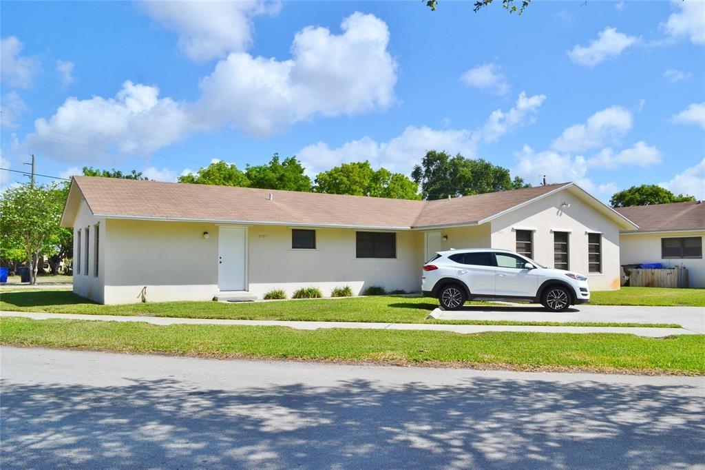 Homes for sale in Hollywood, FL | 5907 N Tyler, Hollywood, FL 33021 | MLS# F10472237