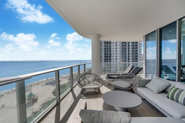 Condo for Sale in Sunny Isles Beach, FL