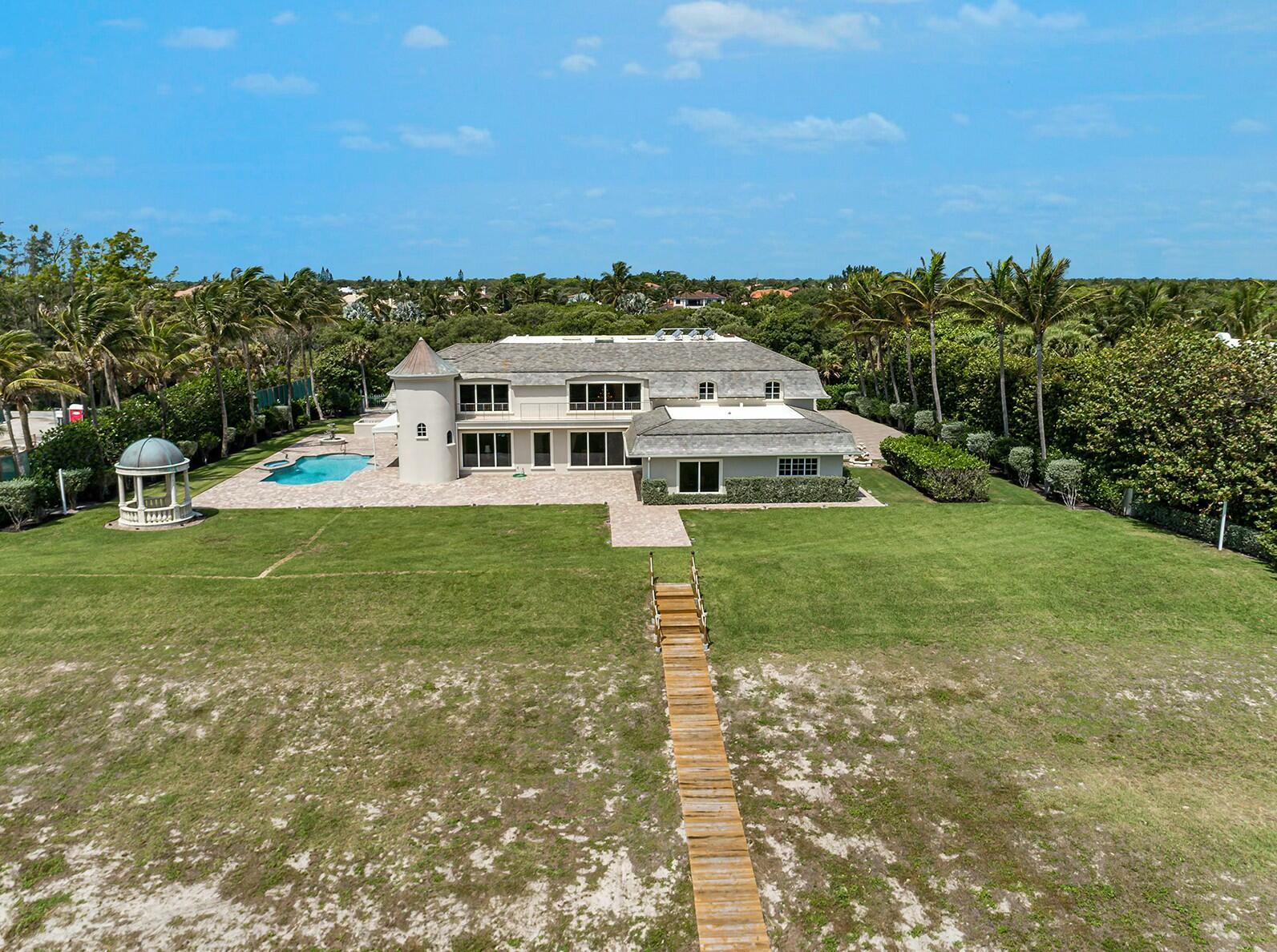 Homes for sale in Jupiter Island, FL | 477 S Beach Road, Jupiter Island, FL 33455 | MLS# R11038897