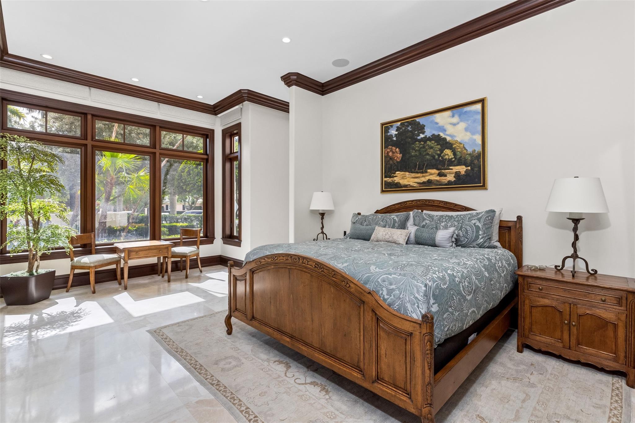 1st Floor Guest Bedroom