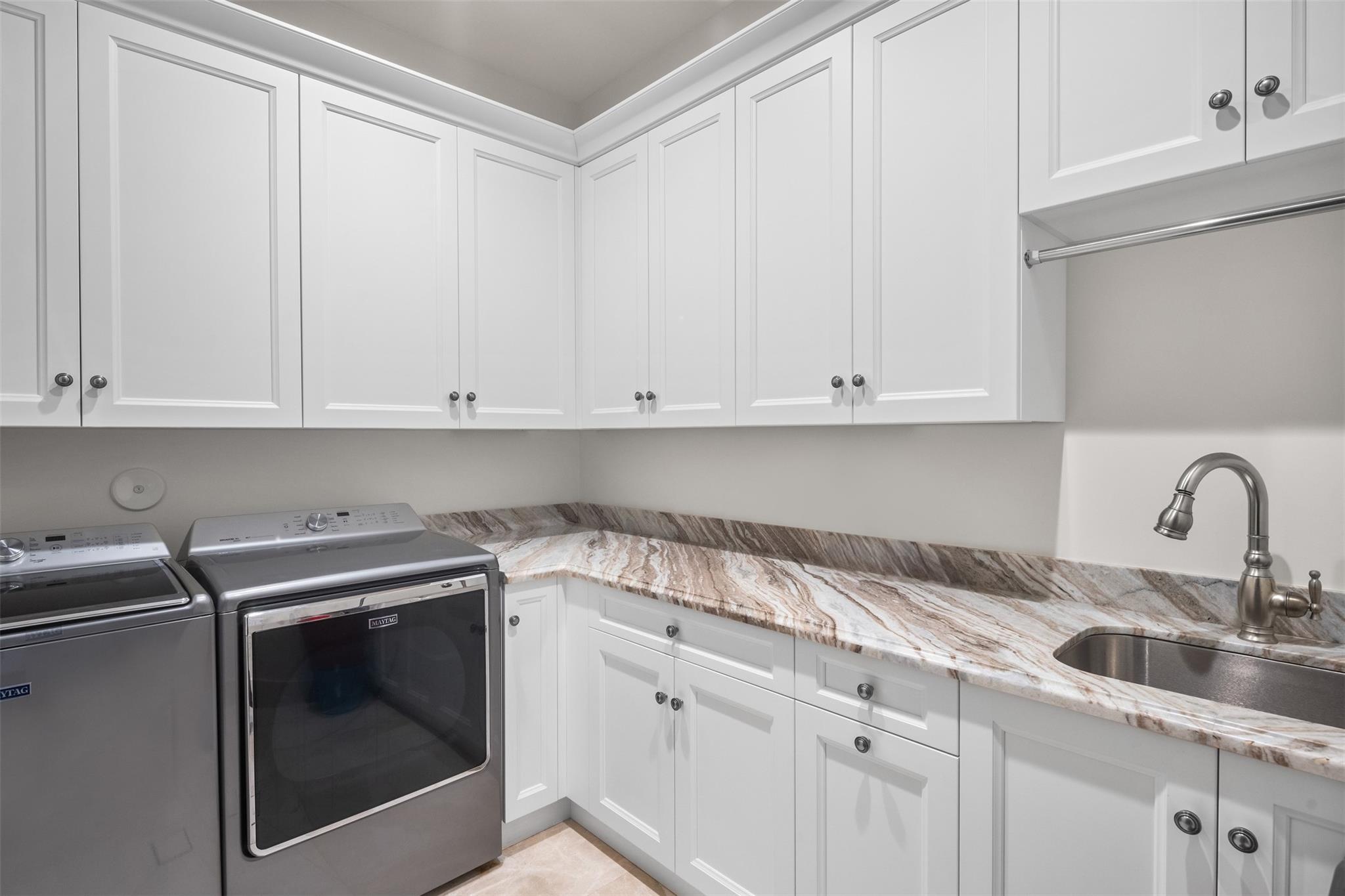 1st Floor Laundry Room (1 of 2)