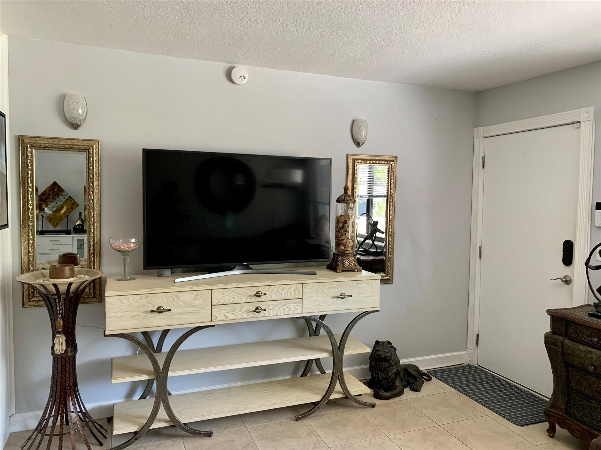 Homes for sale in Wilton Manors, FL | 1901 N Andrews Ave #111, Wilton Manors, FL 33311 | MLS# F10472752