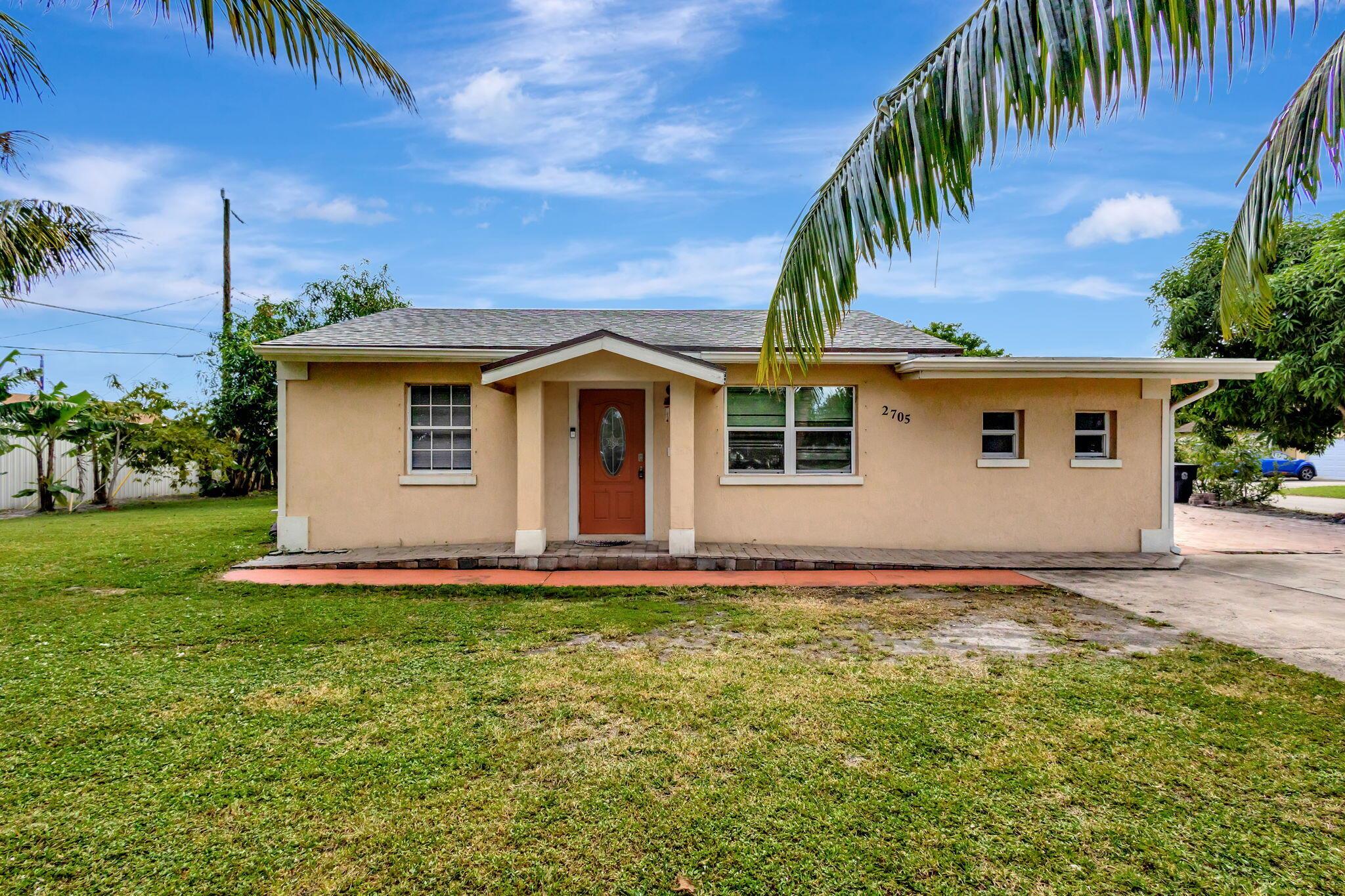 2705 10th Avenue N Lake Worth FL 33461 | R11039501