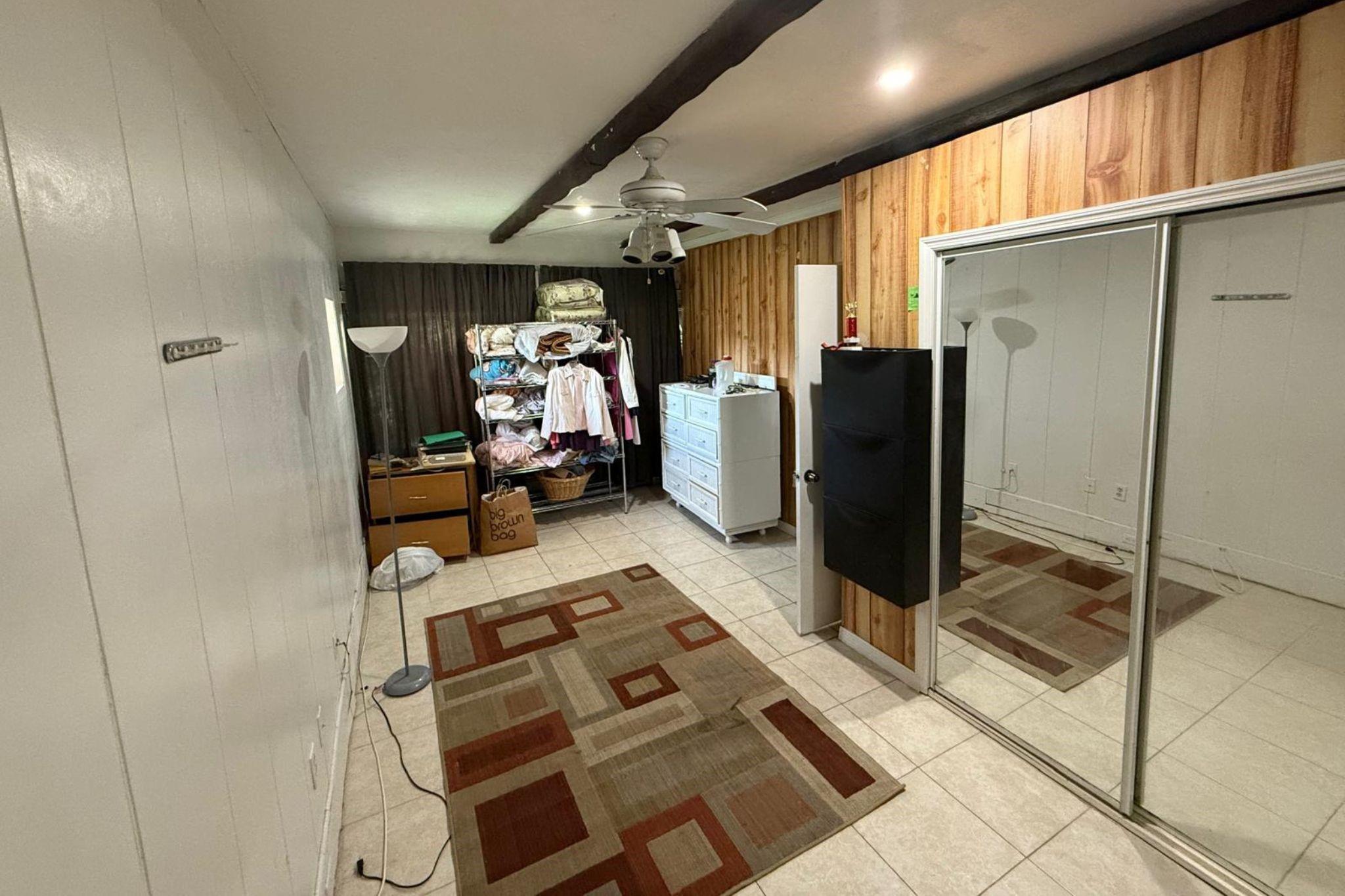 Owner uses this romm as the 5th Bedroom