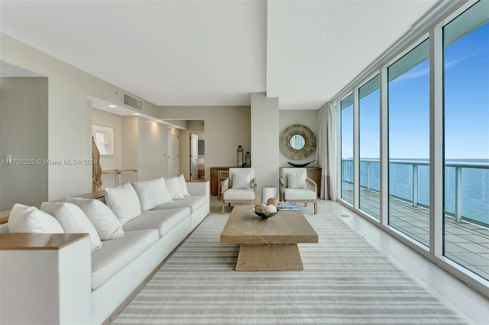 Condo for Sale in Fort Lauderdale, FL