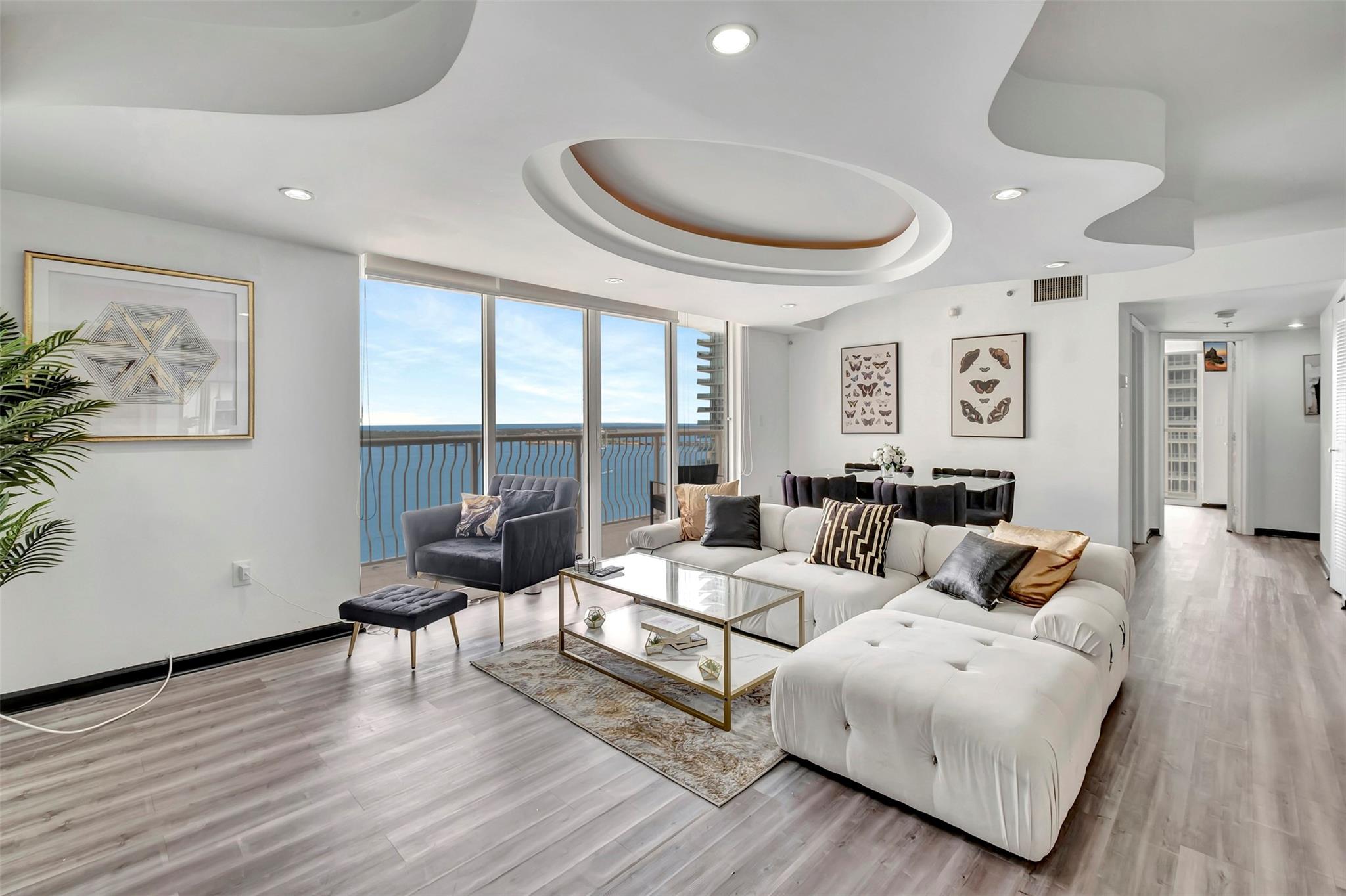 Condo for Sale in Miami, FL