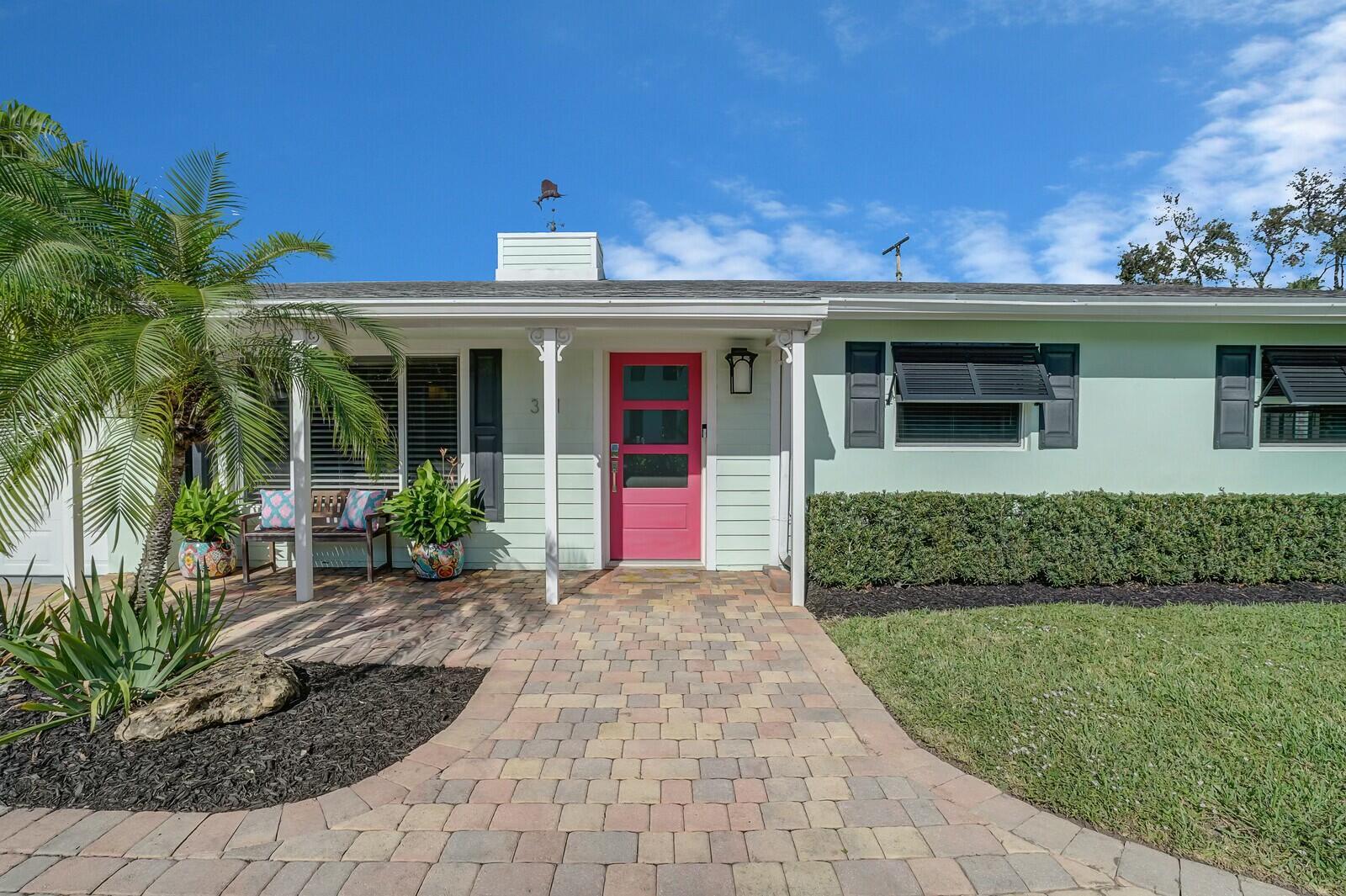 301 Enfield Road Delray Beach FL 33444 | R11040962